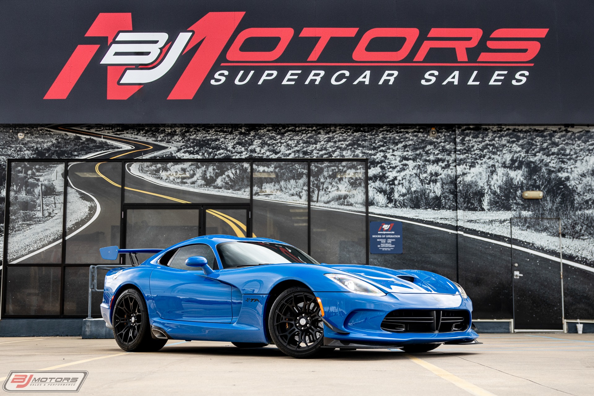 Used-2015-Dodge-Viper-TA-20