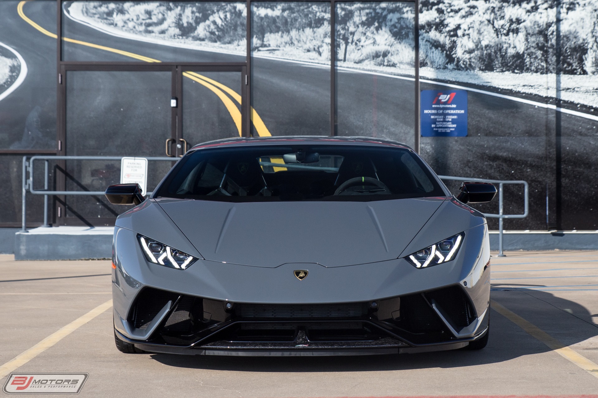 Used-2018-Lamborghini-Huracan-LP-640-4-Performante