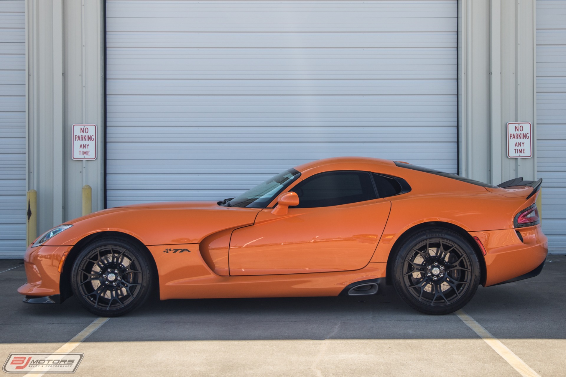 Used-2014-Dodge-Viper-TA-10