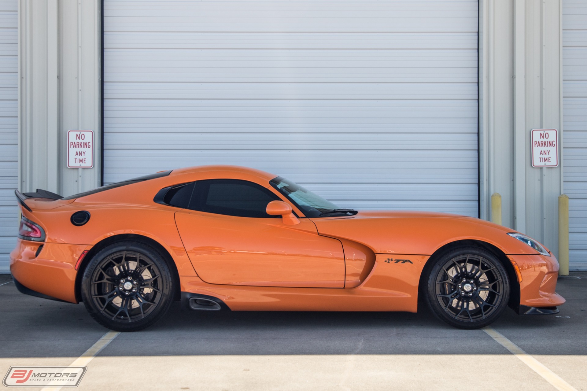 Used-2014-Dodge-Viper-TA-10