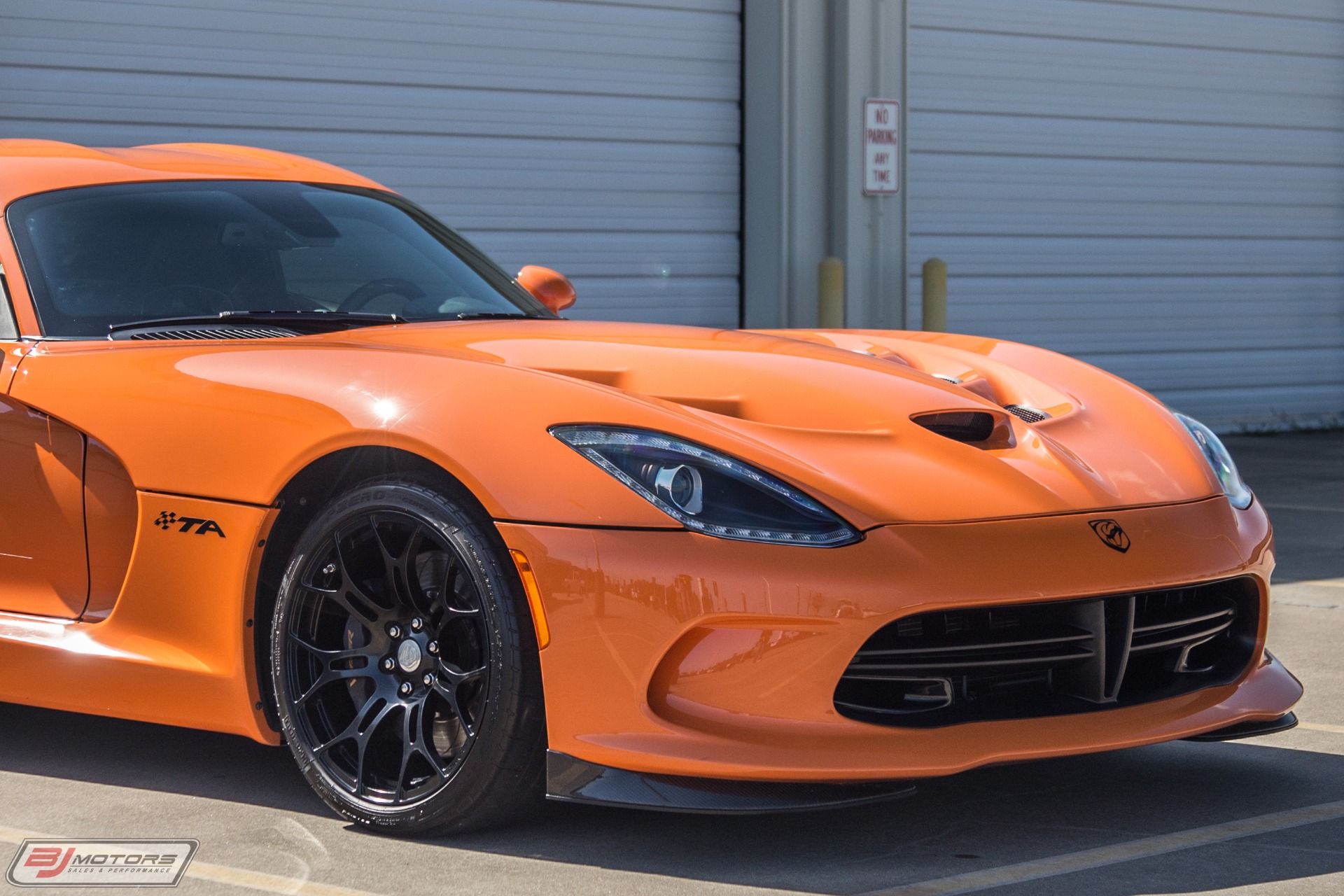 Used-2014-Dodge-Viper-TA-10