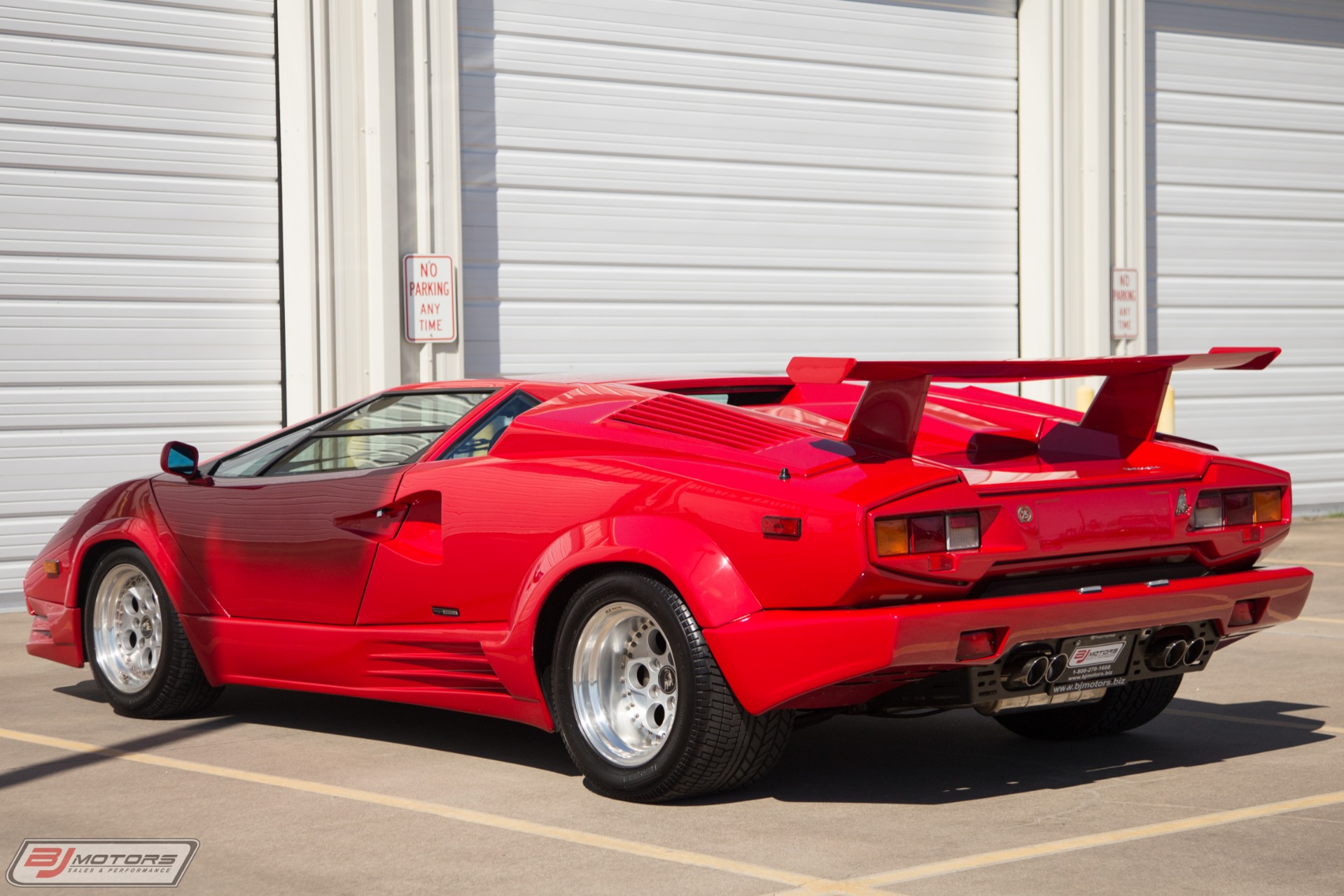 Used-1989-Lamborghini-Countach-25th-Anniversary