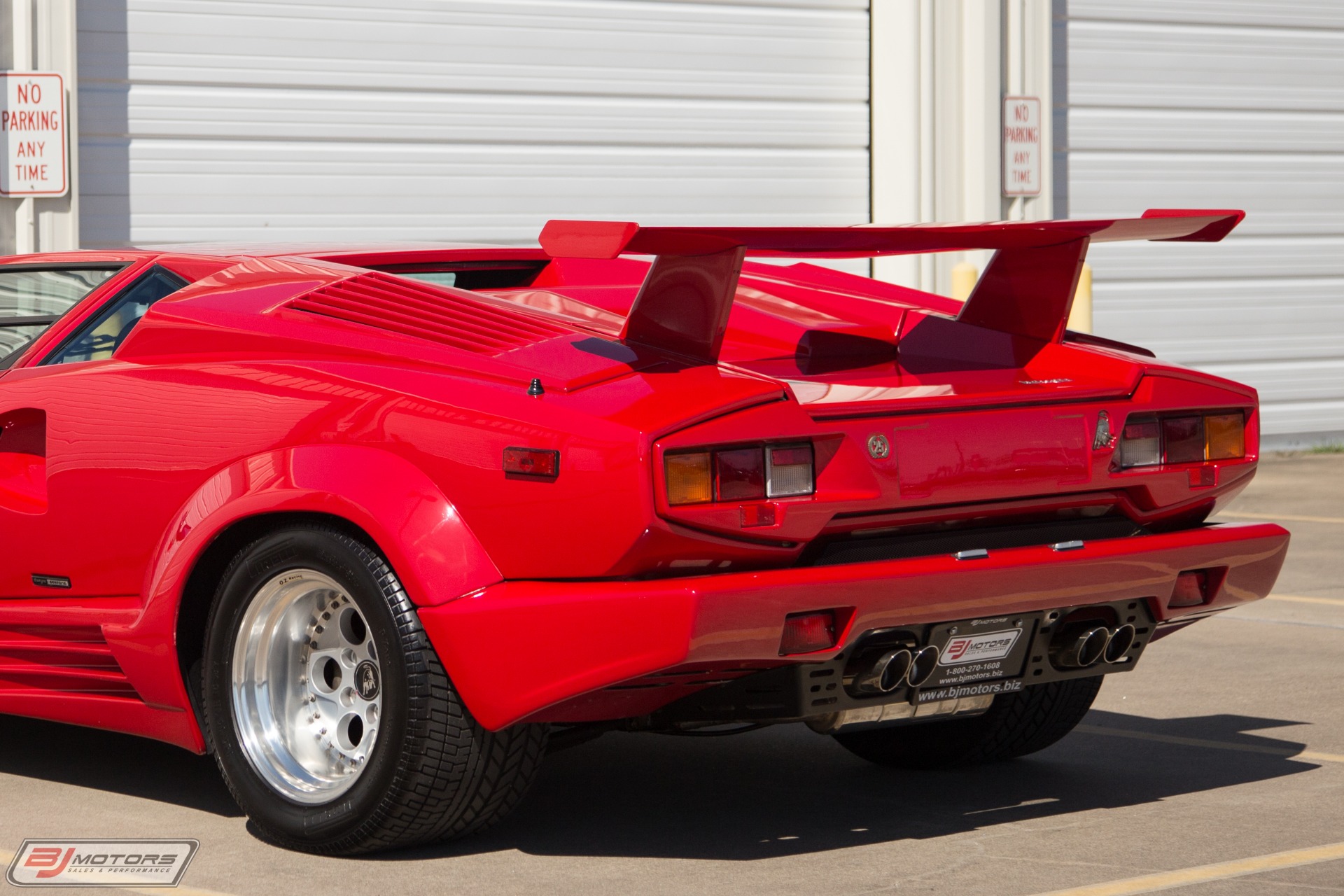 Used-1989-Lamborghini-Countach-25th-Anniversary