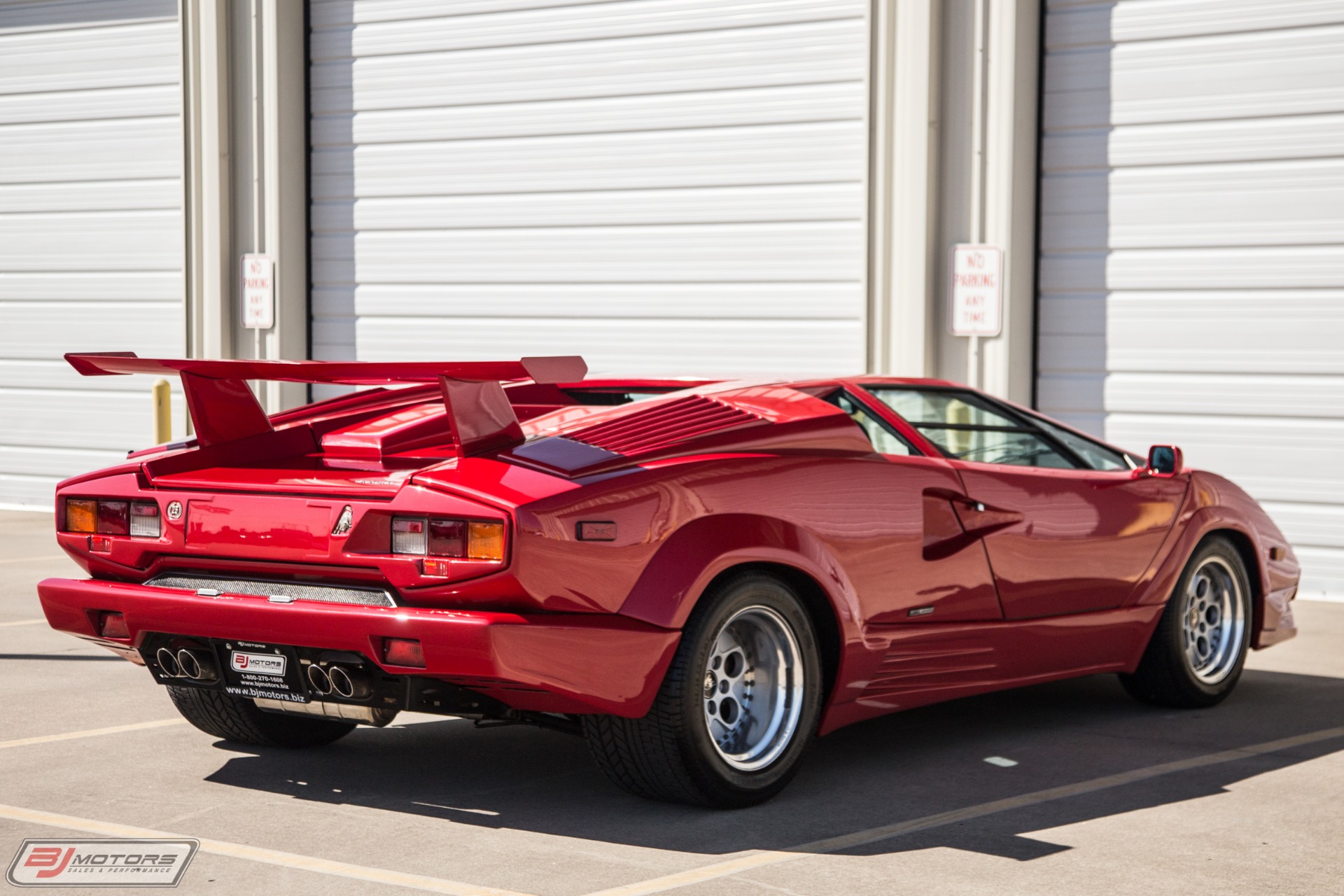 Used-1989-Lamborghini-Countach-25th-Anniversary