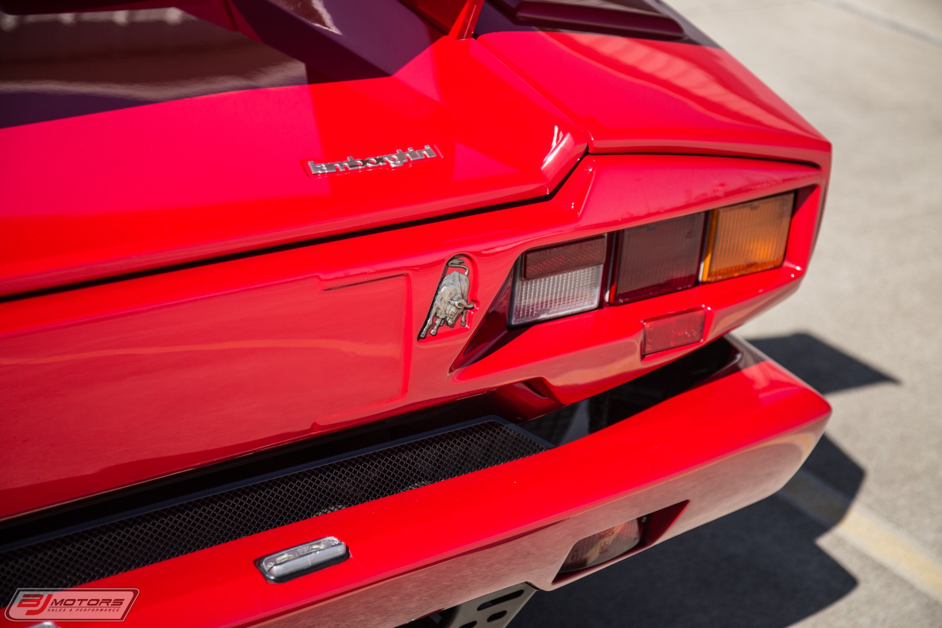 Used-1989-Lamborghini-Countach-25th-Anniversary