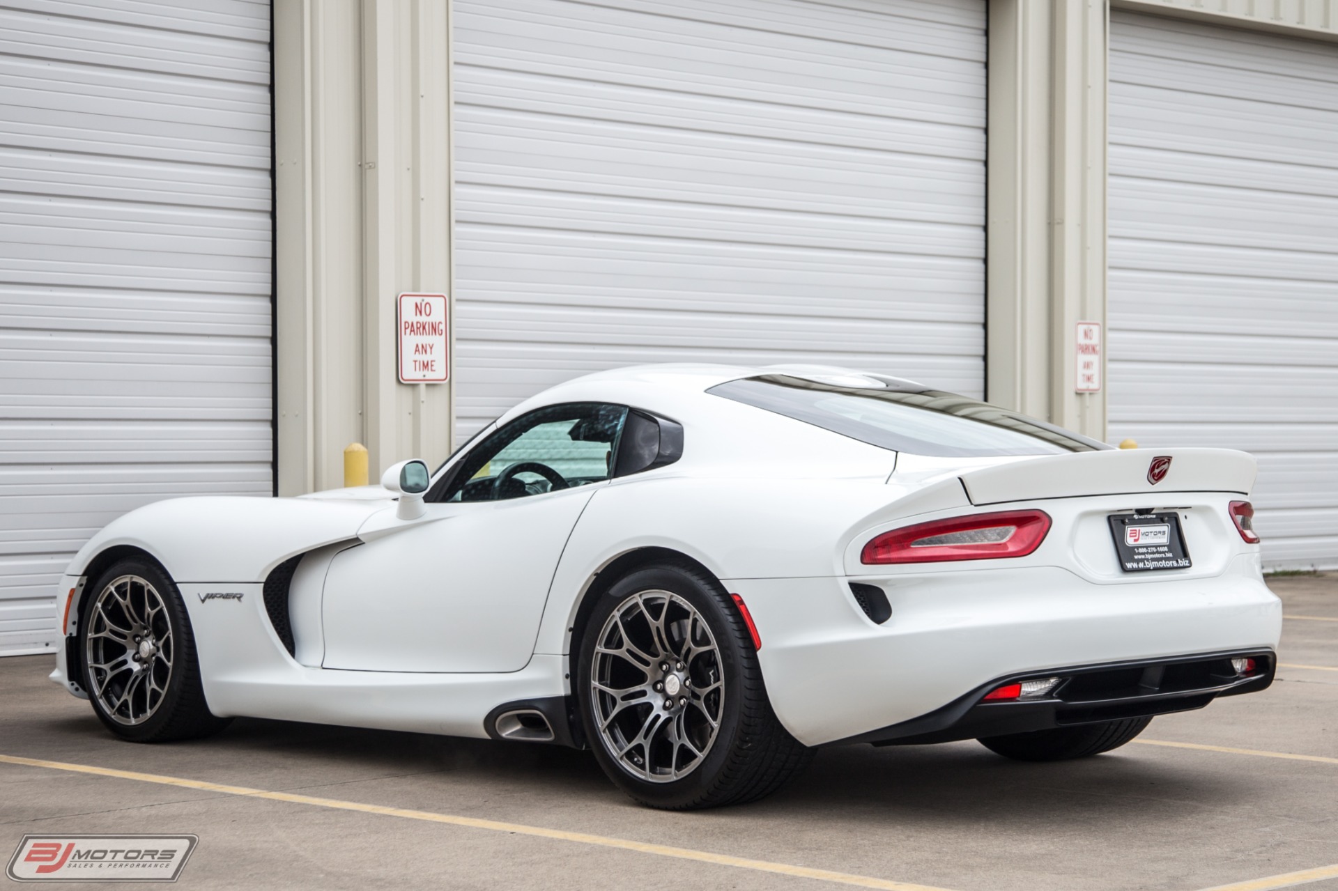 Used-2015-Dodge-Viper-SRT