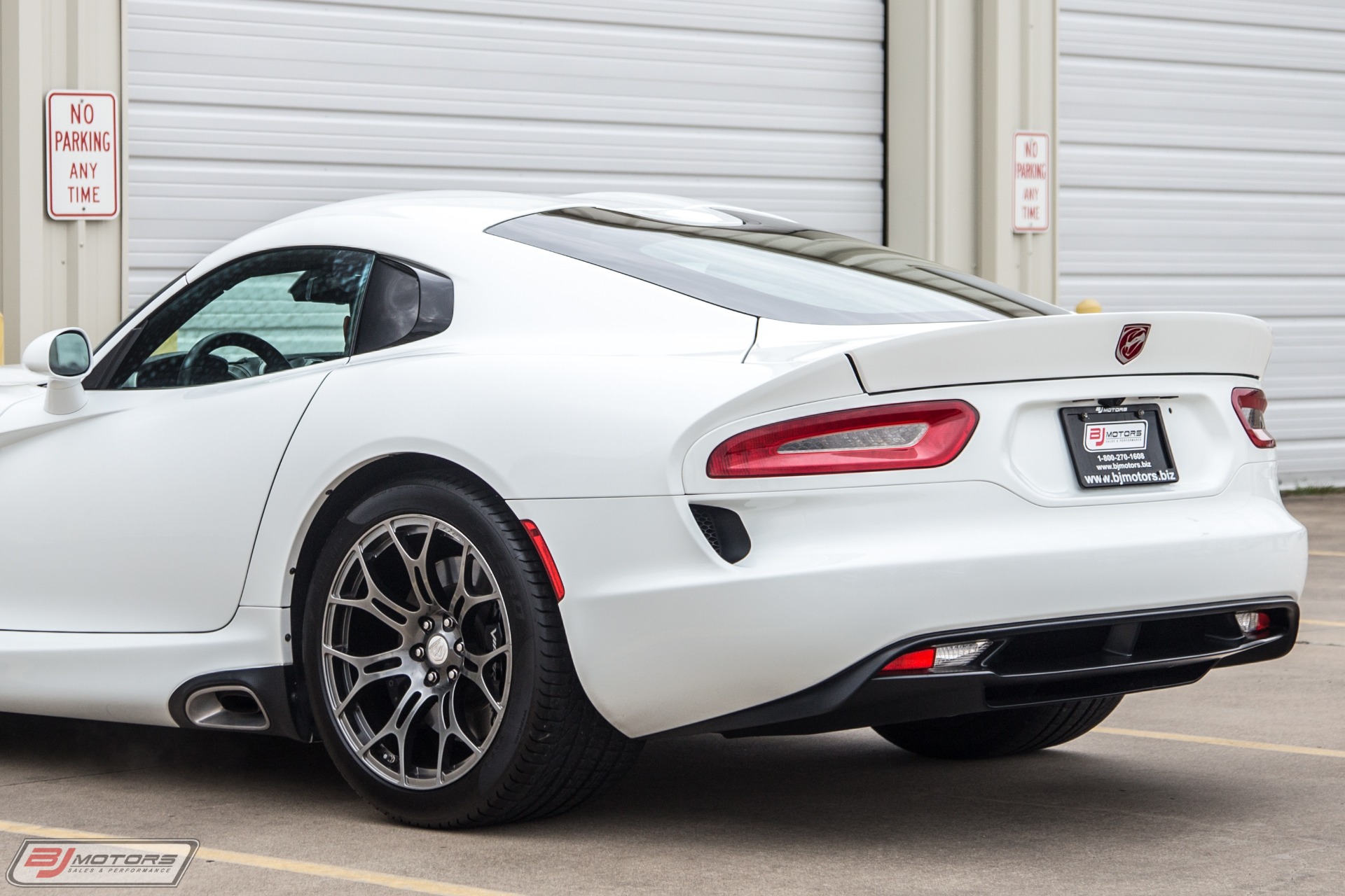 Used-2015-Dodge-Viper-SRT