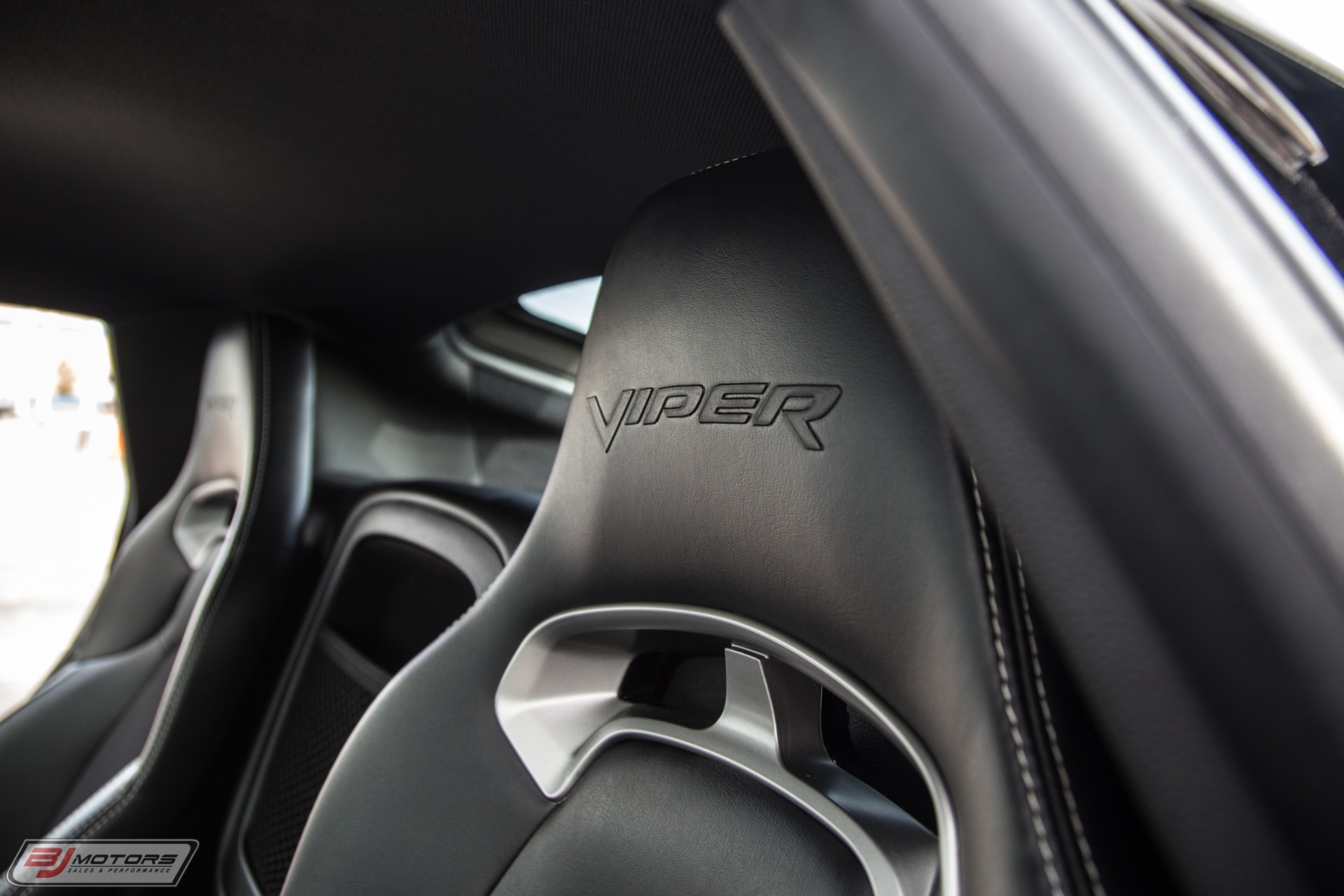 Used-2015-Dodge-Viper-SRT