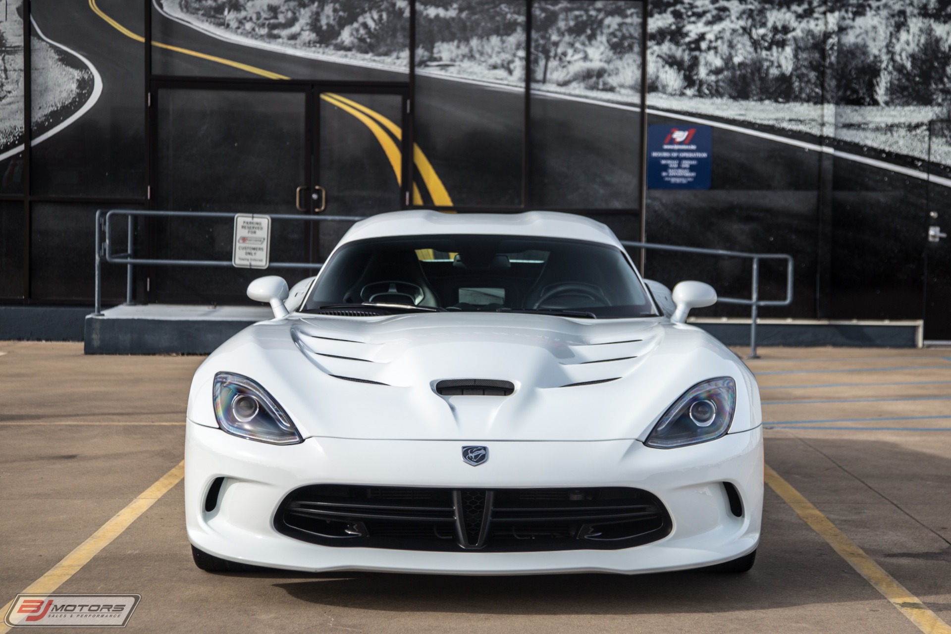 Used-2015-Dodge-Viper-SRT