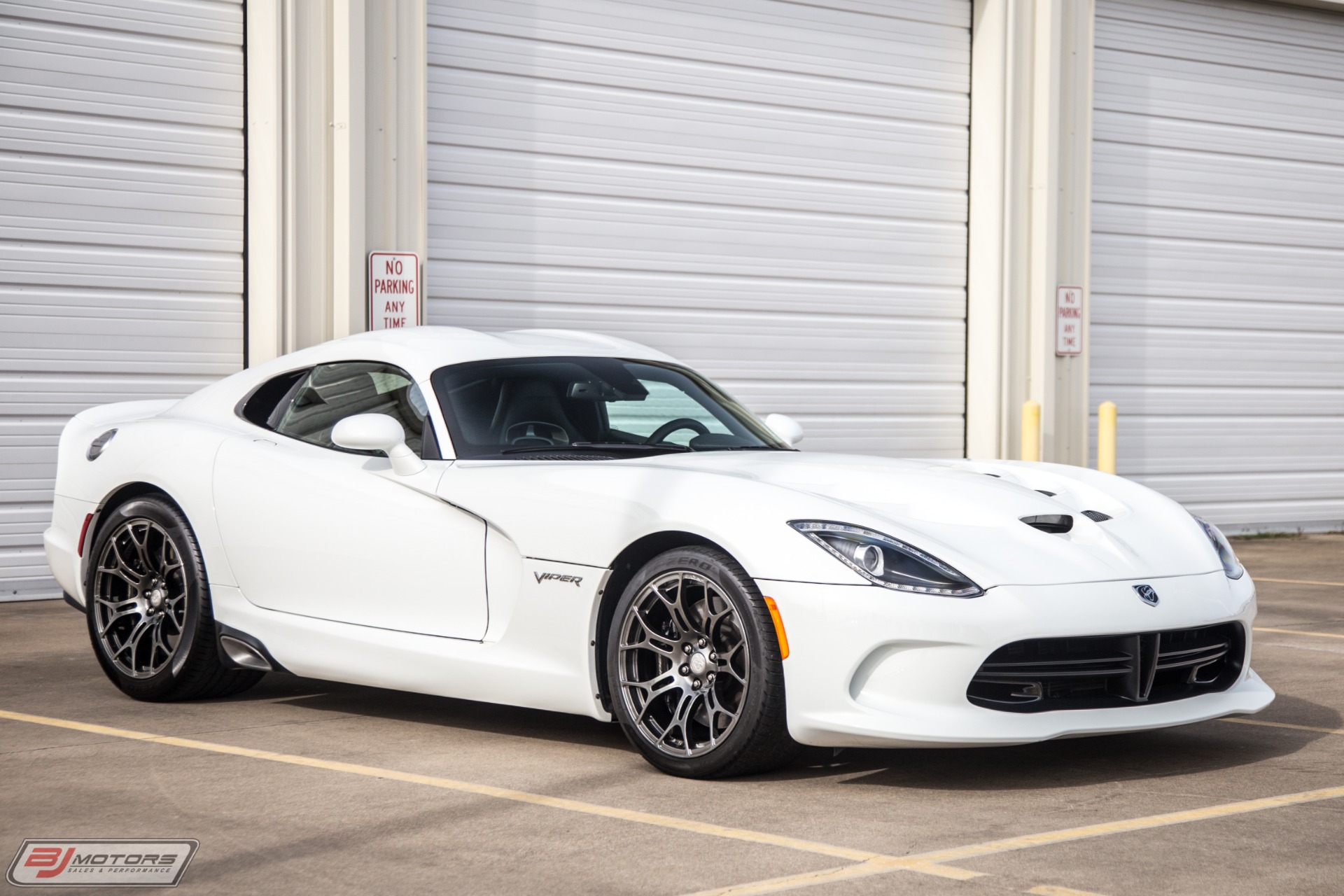 Used-2015-Dodge-Viper-SRT