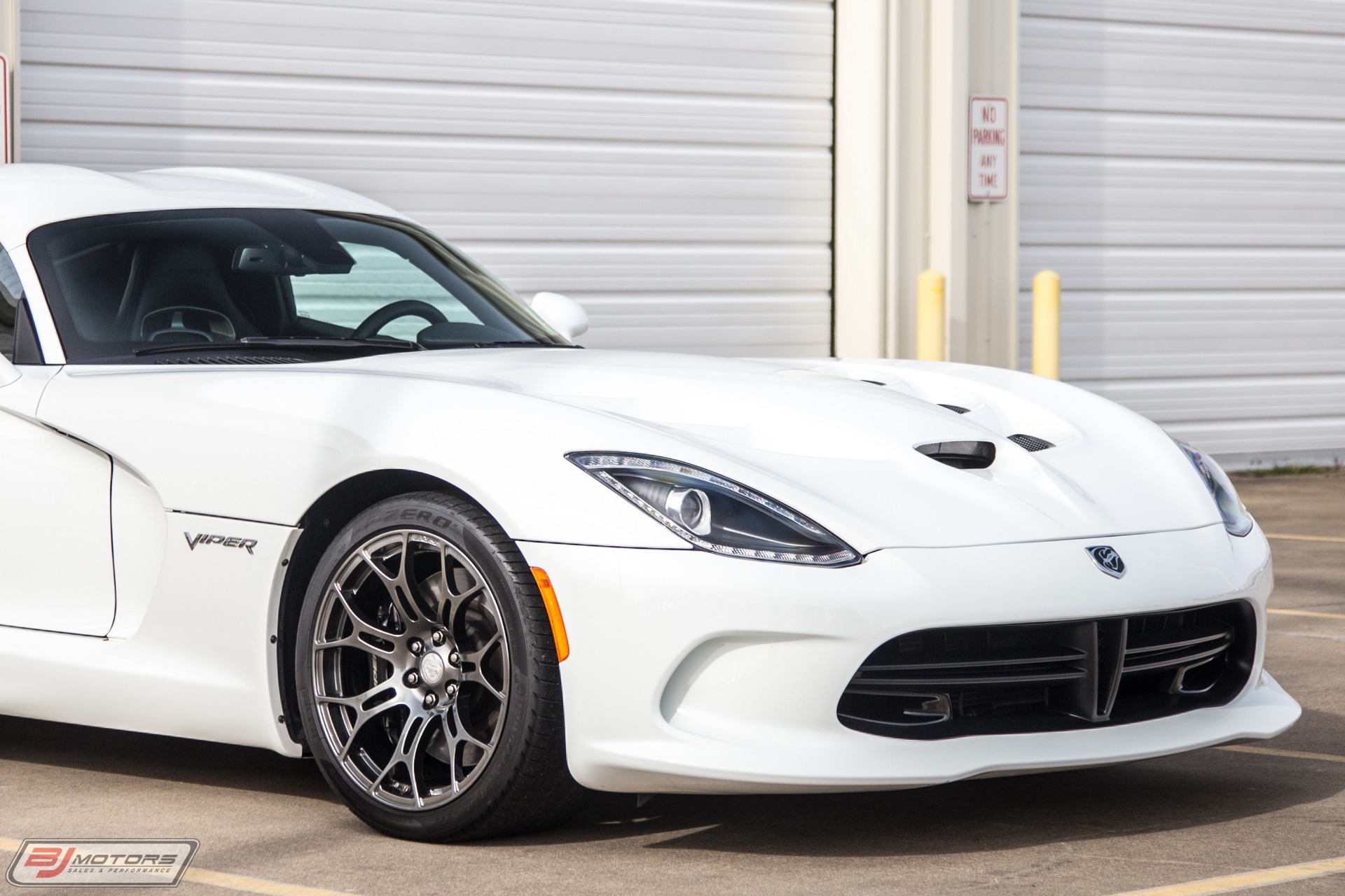 Used-2015-Dodge-Viper-SRT