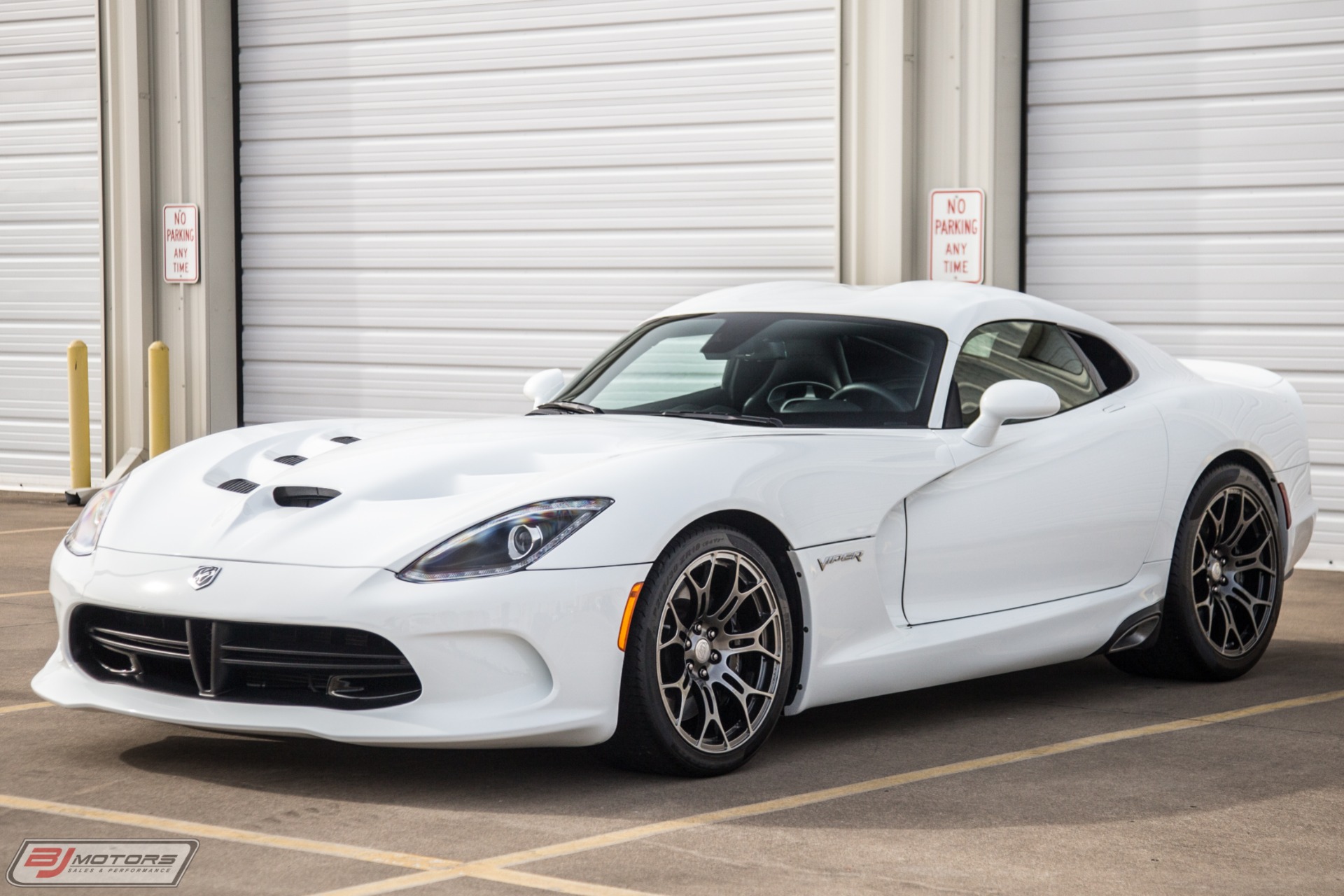 Used-2015-Dodge-Viper-SRT