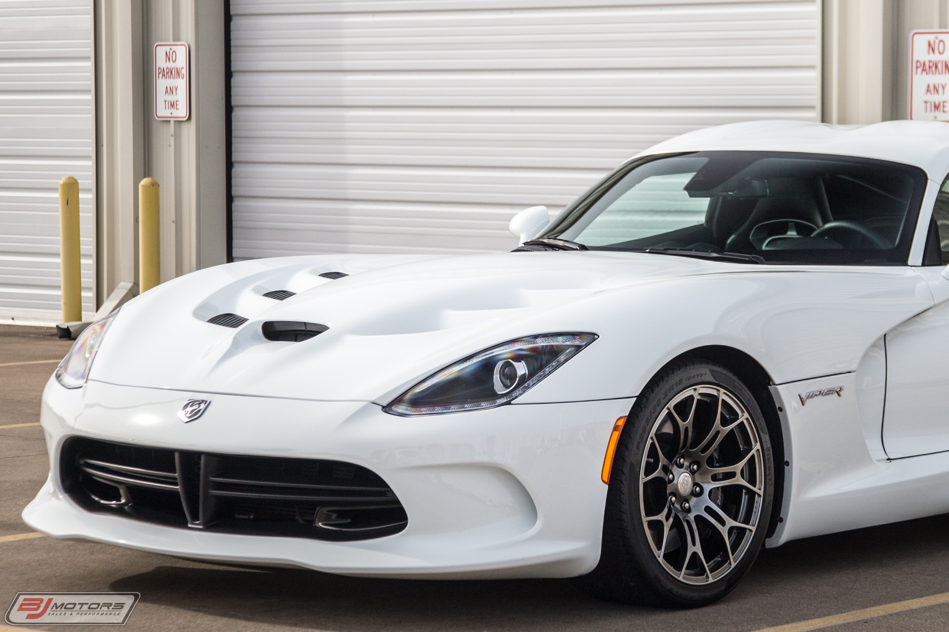 Used-2015-Dodge-Viper-SRT