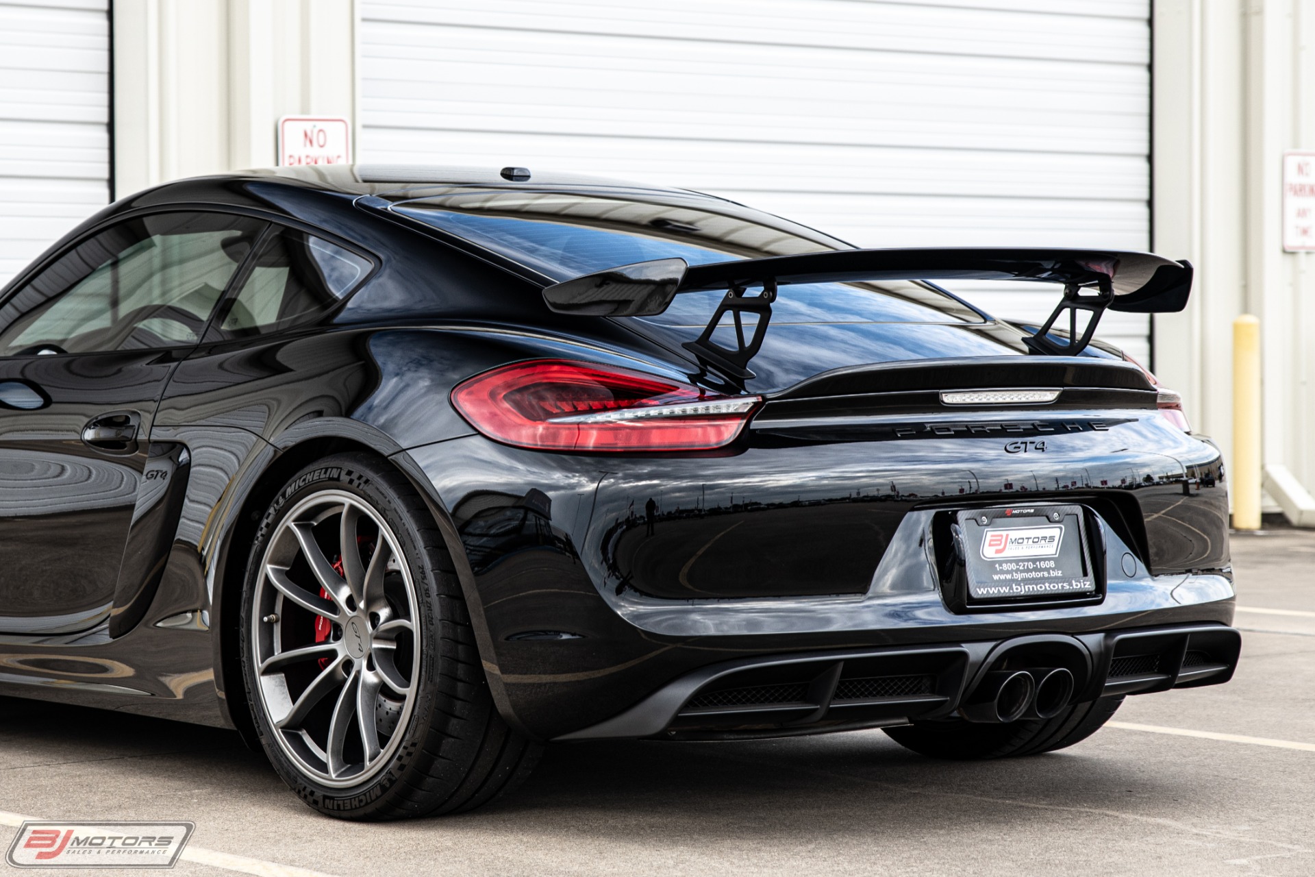 Used-2016-Porsche-Cayman-GT4