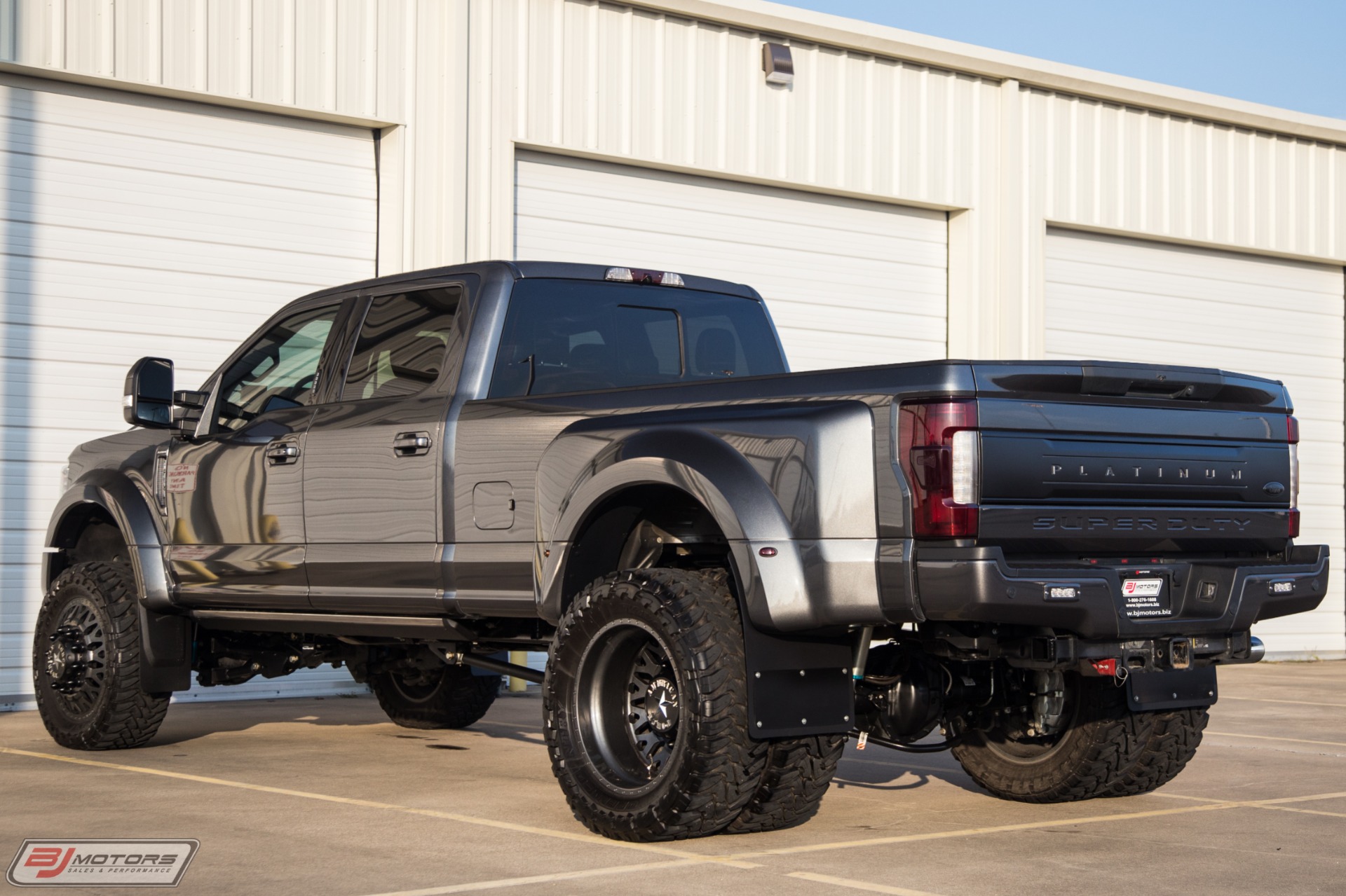 Used-2018-Ford-F-450-Super-Duty-Platinum