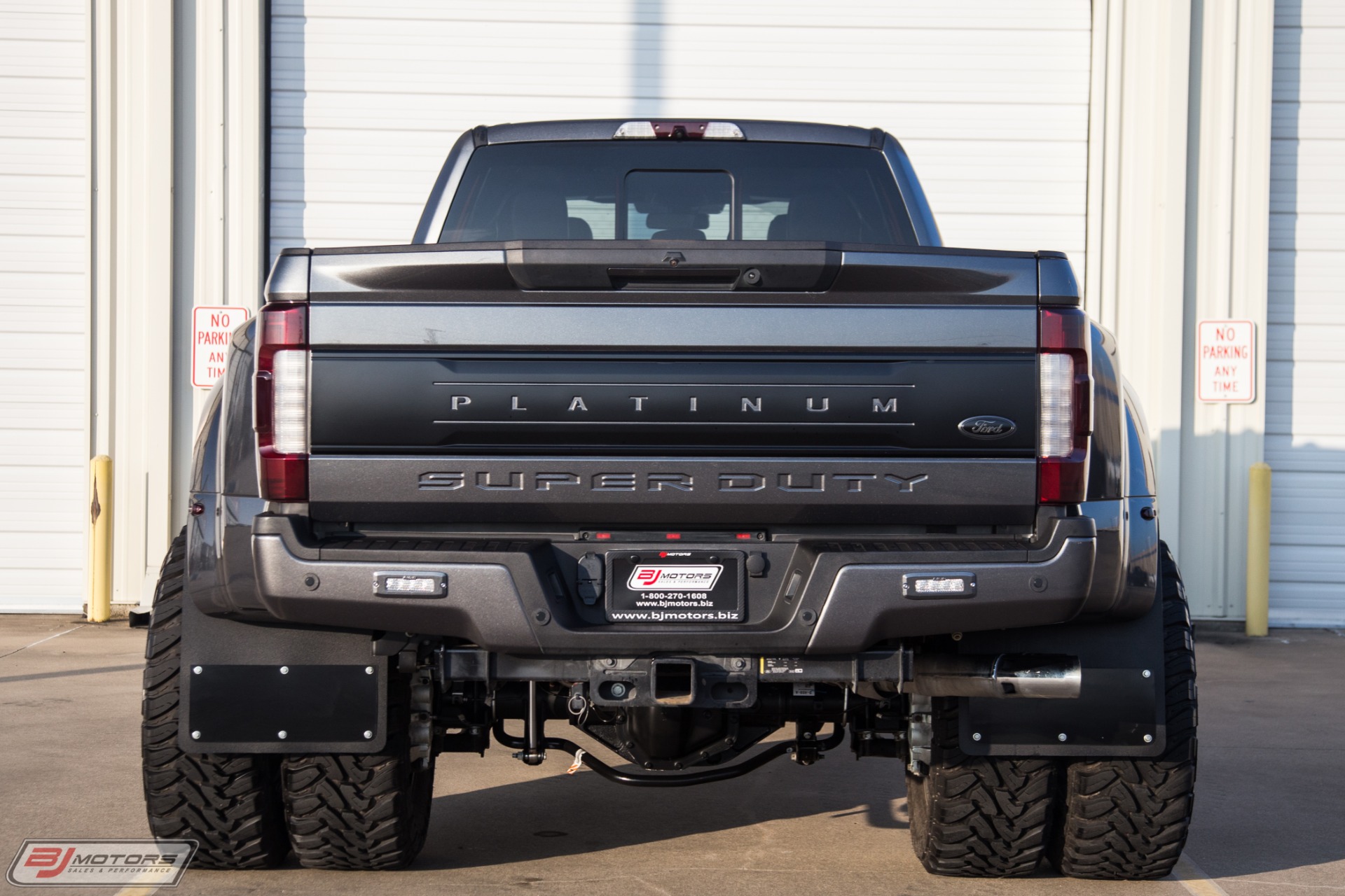 Used-2018-Ford-F-450-Super-Duty-Platinum