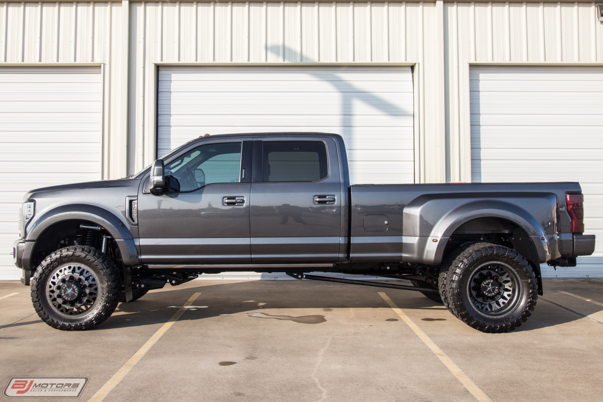 Used-2018-Ford-F-450-Super-Duty-Platinum