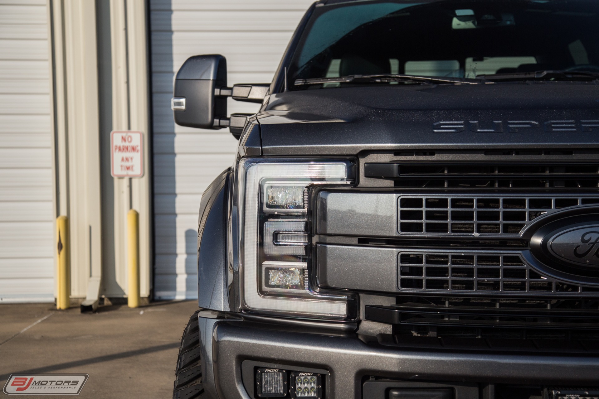 Used-2018-Ford-F-450-Super-Duty-Platinum