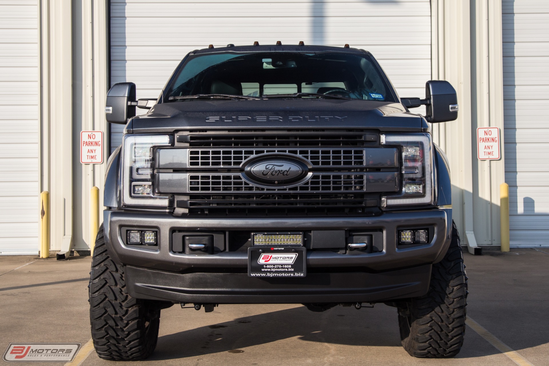 Used-2018-Ford-F-450-Super-Duty-Platinum