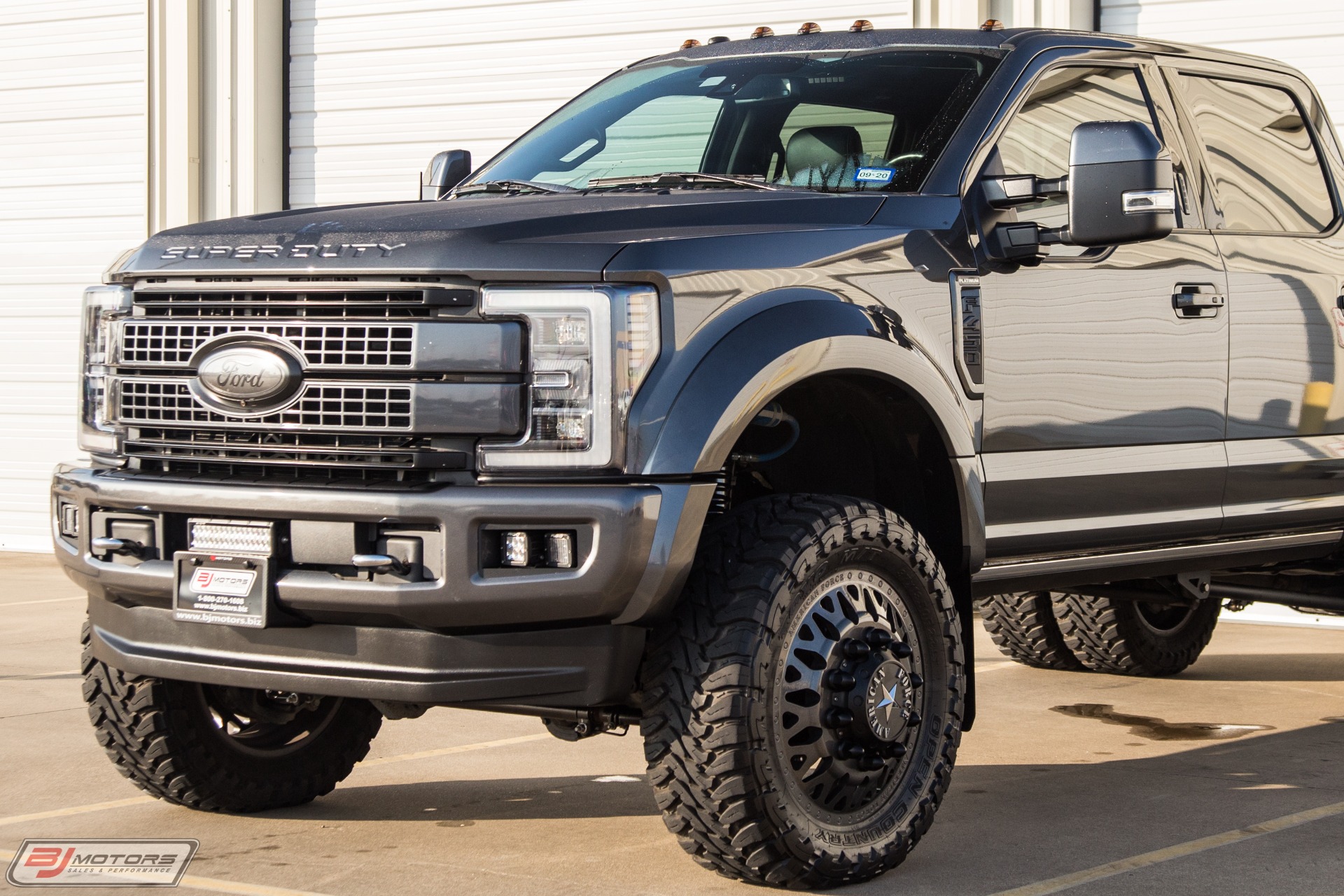 Used-2018-Ford-F-450-Super-Duty-Platinum