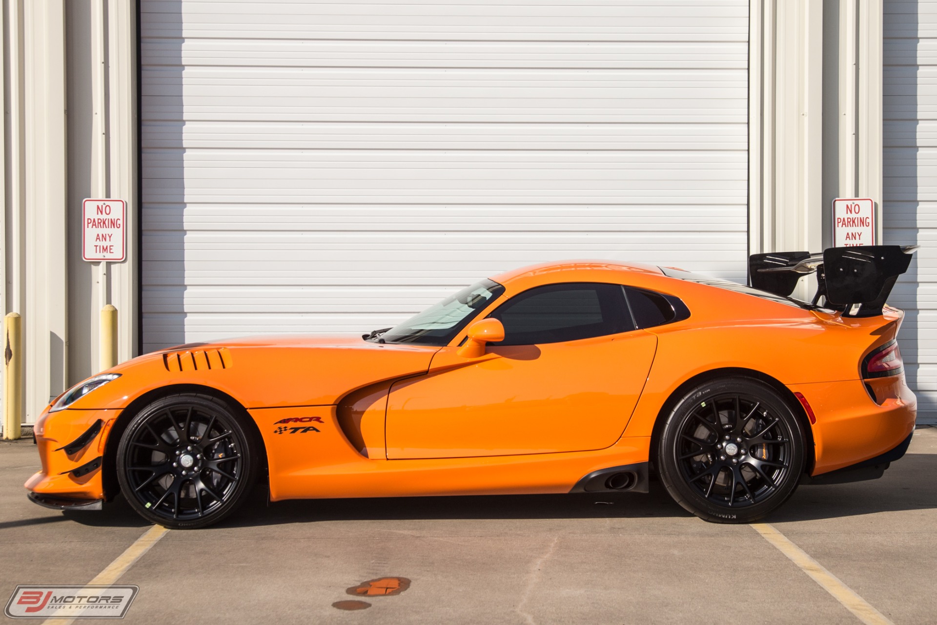 Used-2017-Dodge-Viper-ACR-Extreme