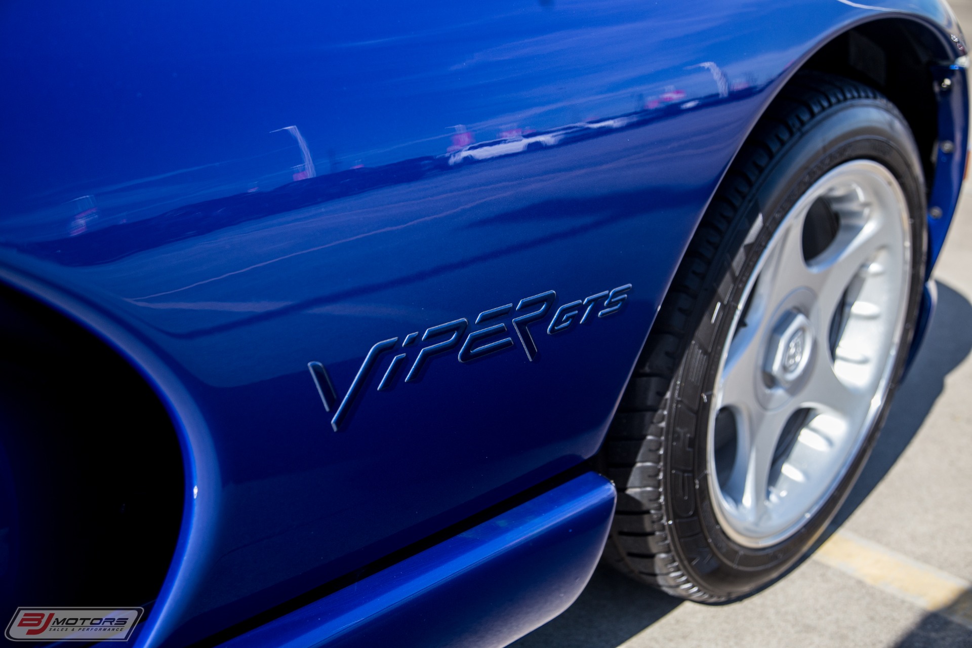 Used-1997-Dodge-Viper-GTS