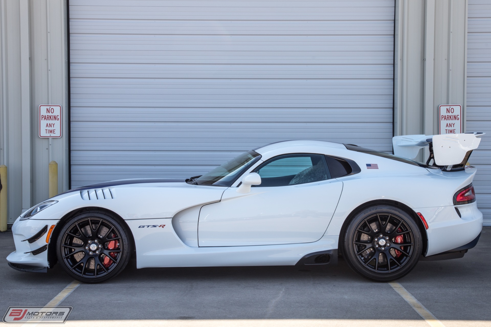 Used-2017-Dodge-Viper-GTS-R