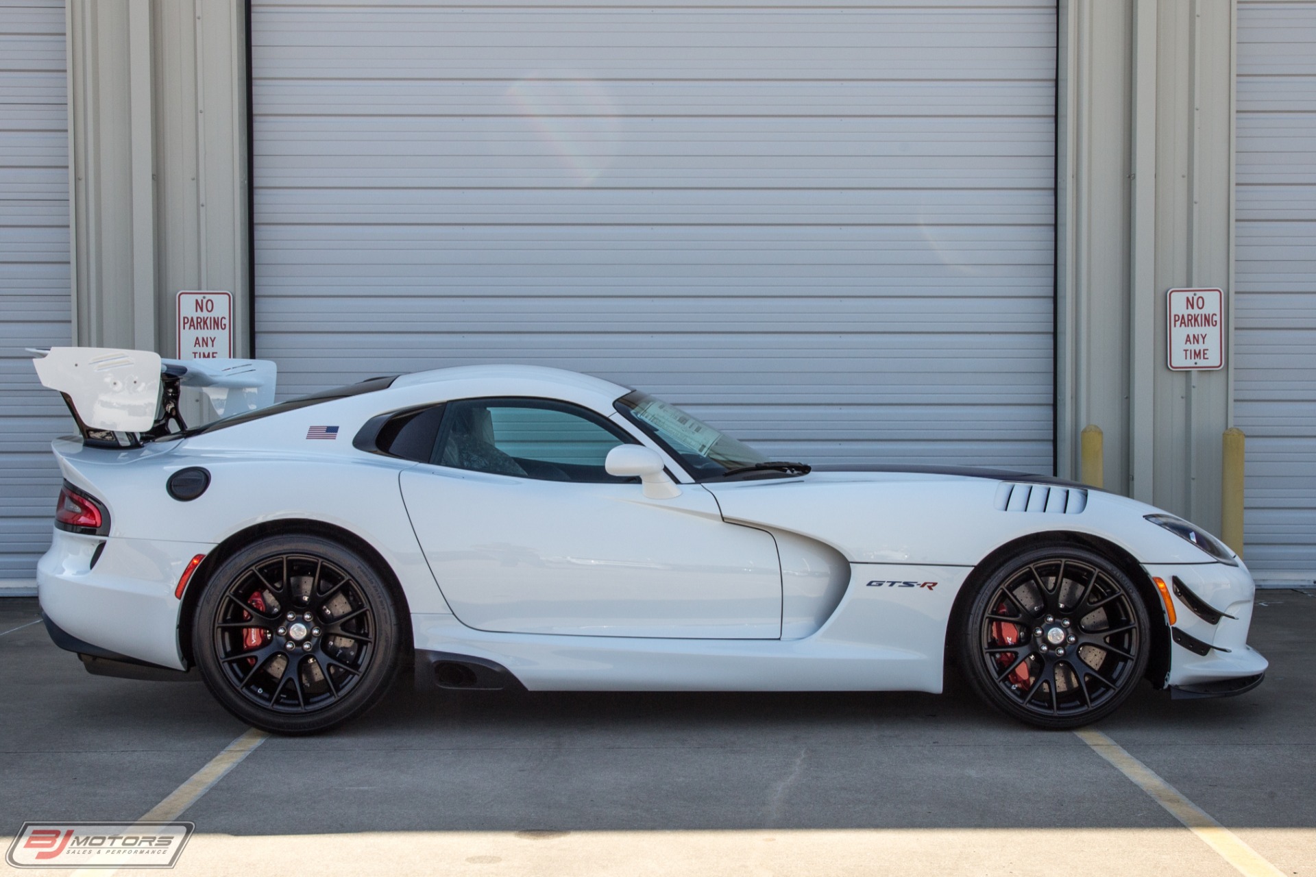 Used-2017-Dodge-Viper-GTS-R