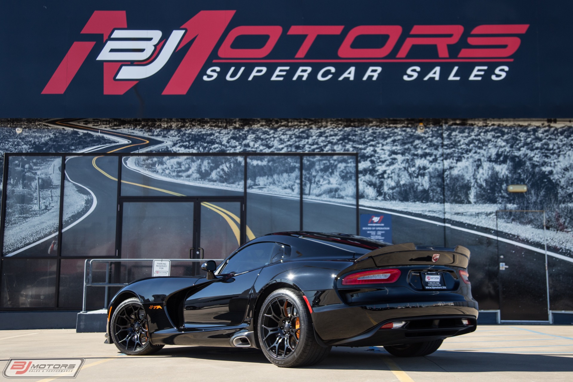 Used-2015-Dodge-Viper-GT