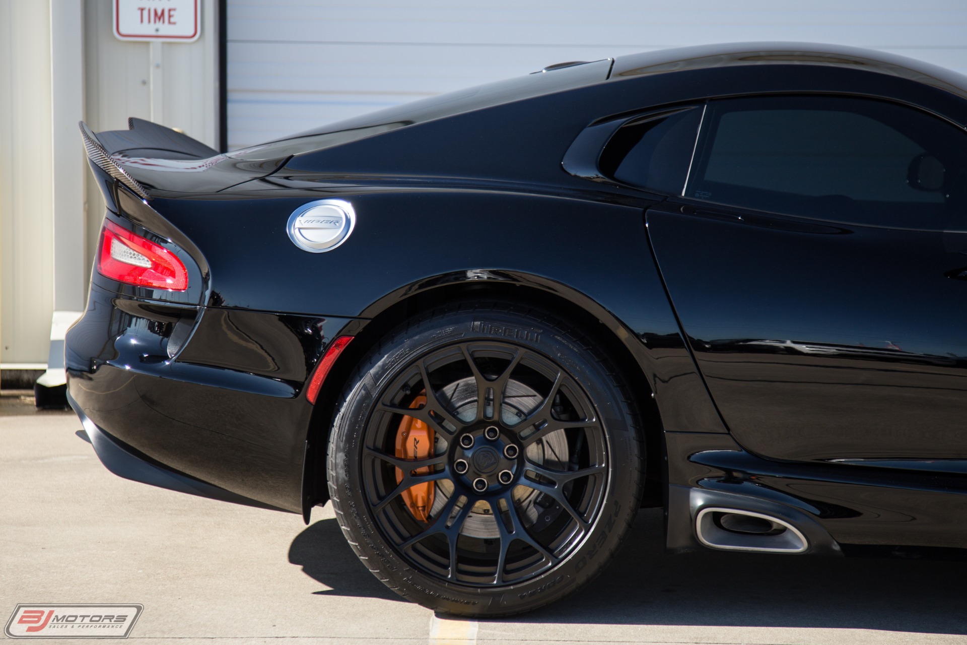 Used-2015-Dodge-Viper-GT