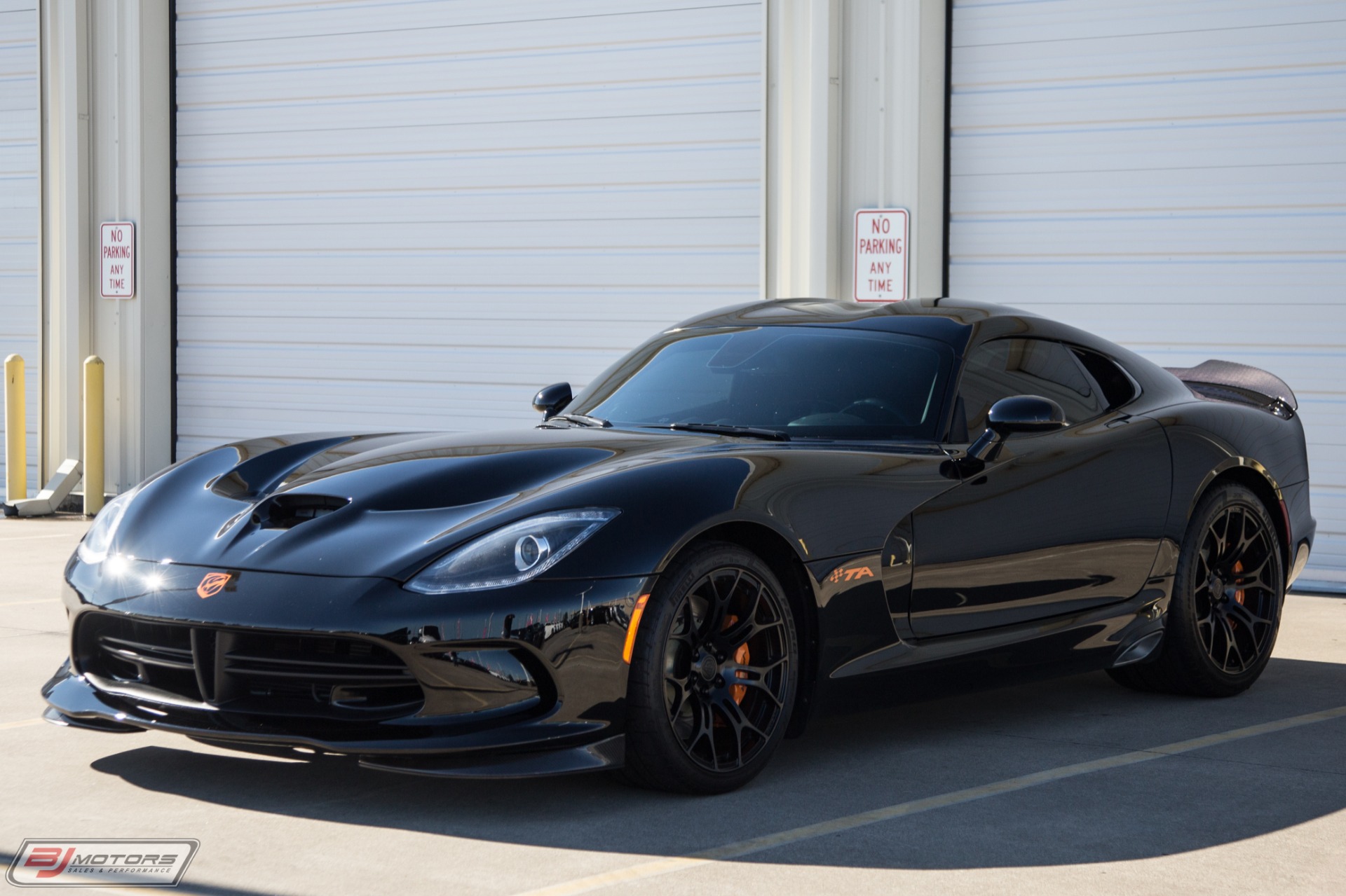 Used-2015-Dodge-Viper-GT