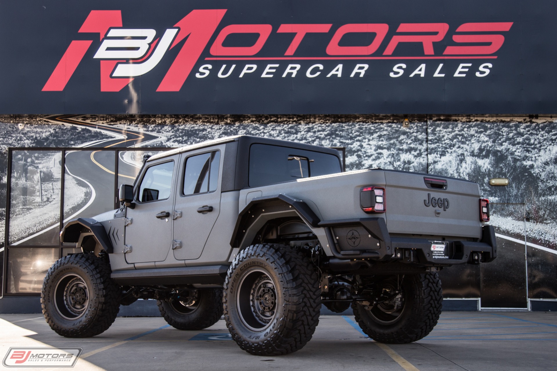 Used-2020-Jeep-Gladiator-Sport