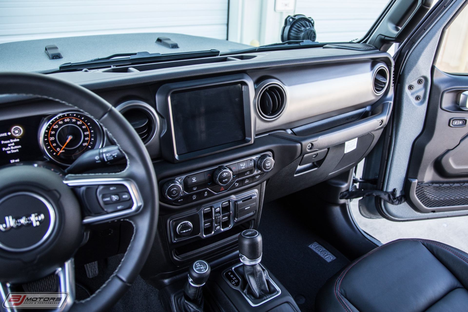 Used-2020-Jeep-Gladiator-Sport