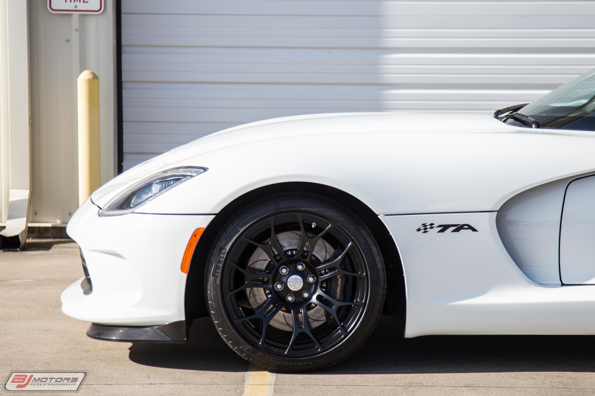 Used-2014-Dodge-Viper-TA-10