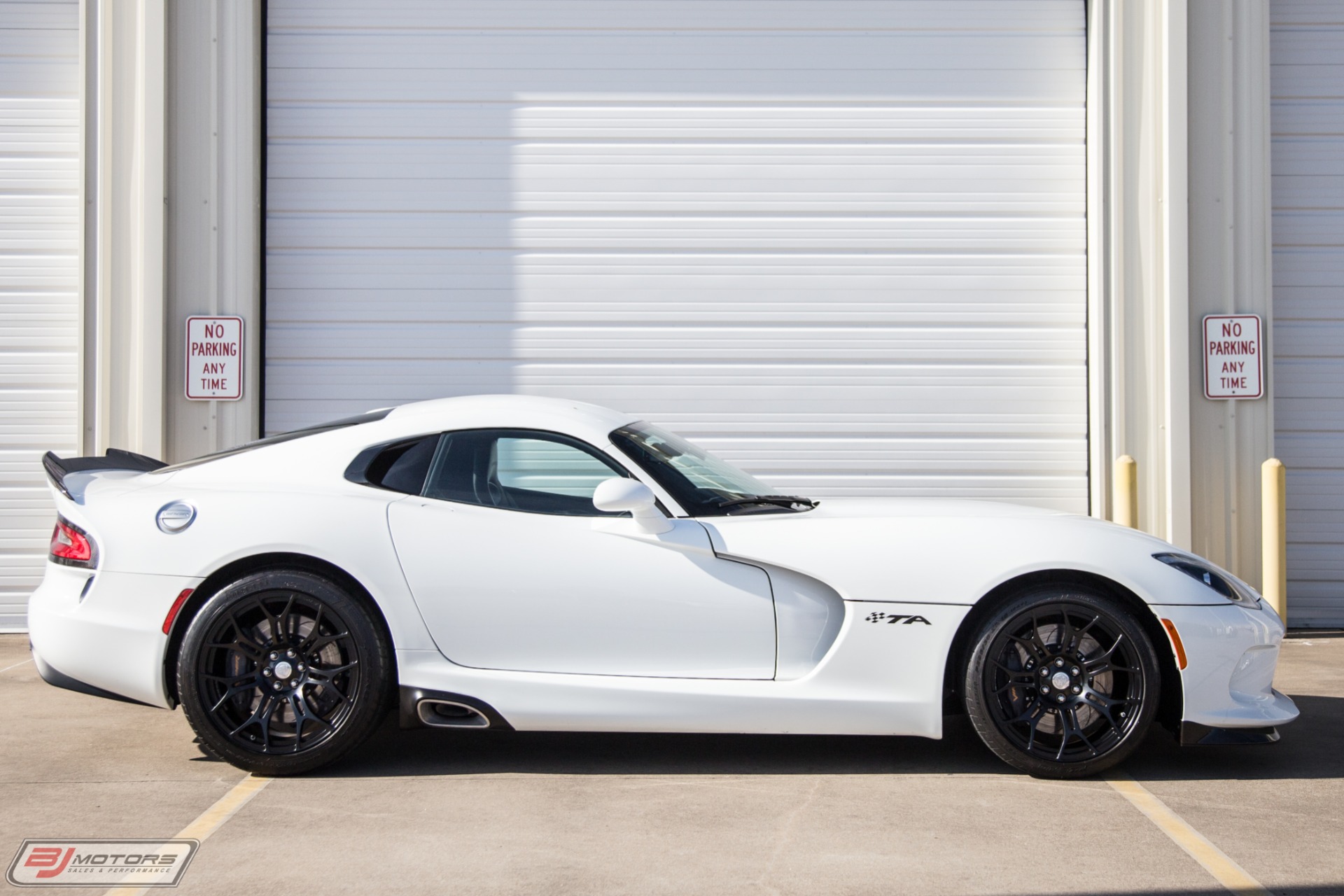 Used-2014-Dodge-Viper-TA-10