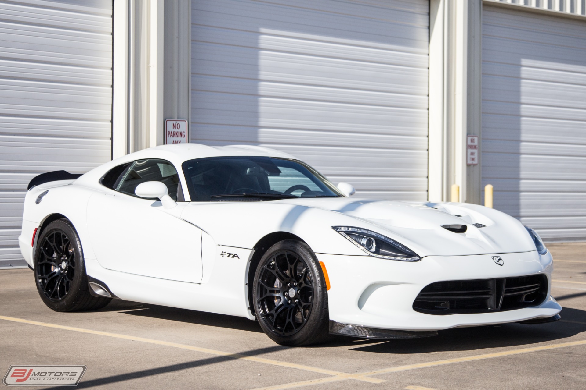 Used-2014-Dodge-Viper-TA-10