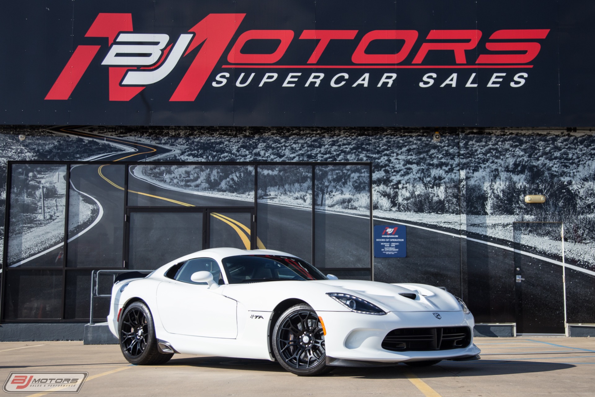 Used-2014-Dodge-Viper-TA-10