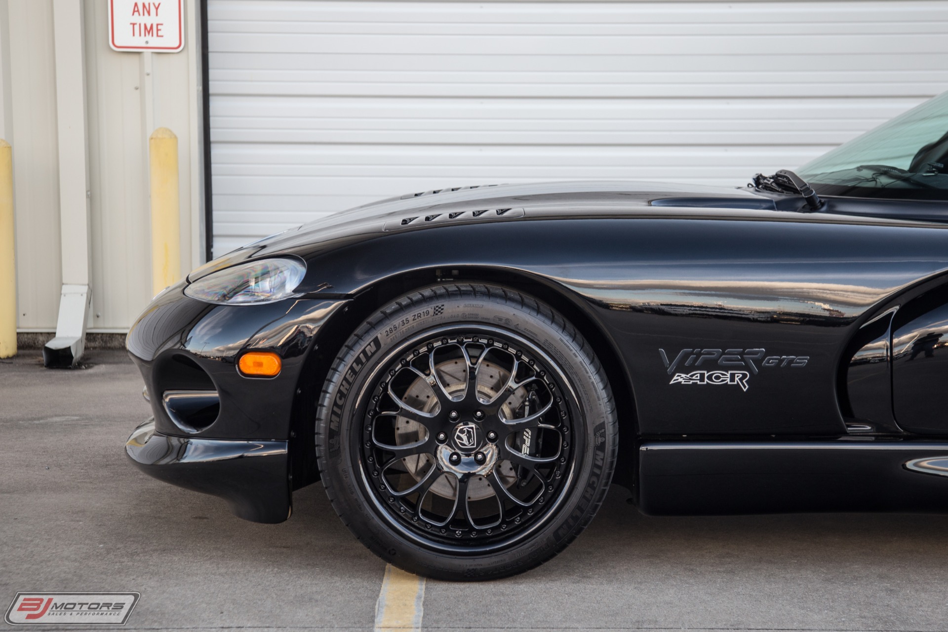 Used-1999-Dodge-Viper-ACR