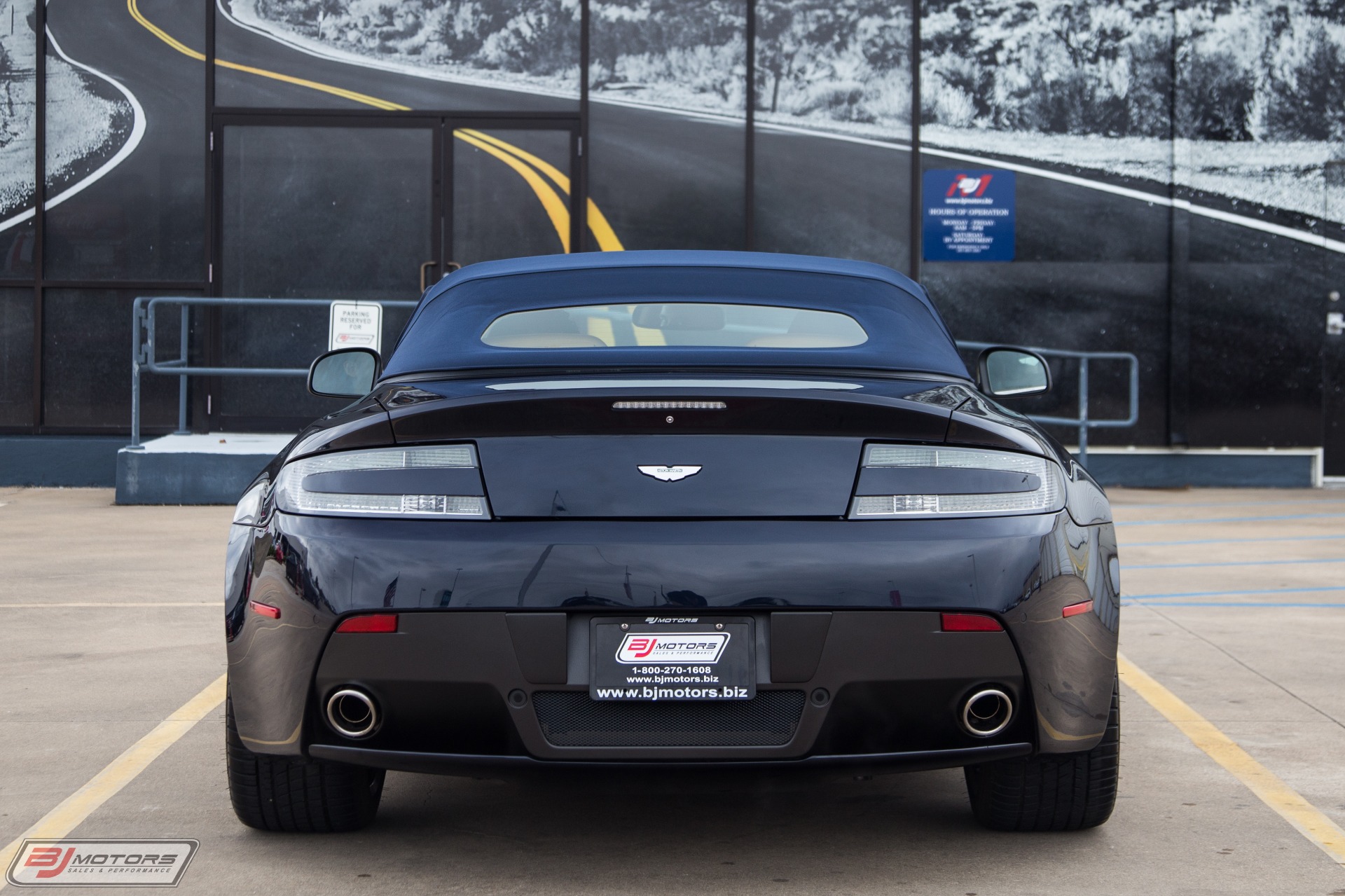 Used-2012-Aston-Martin-V8-Vantage-Roadster