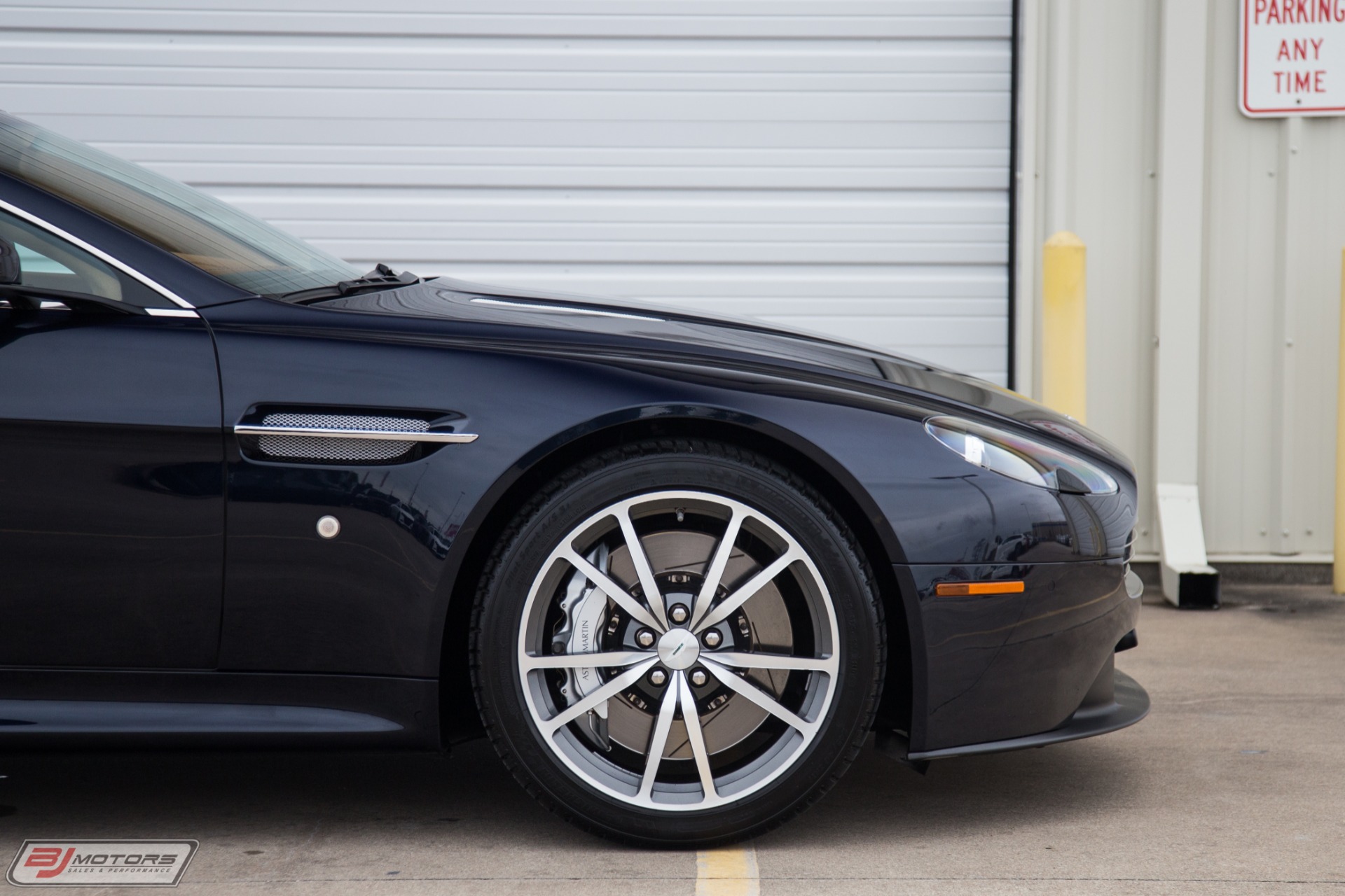 Used-2012-Aston-Martin-V8-Vantage-Roadster