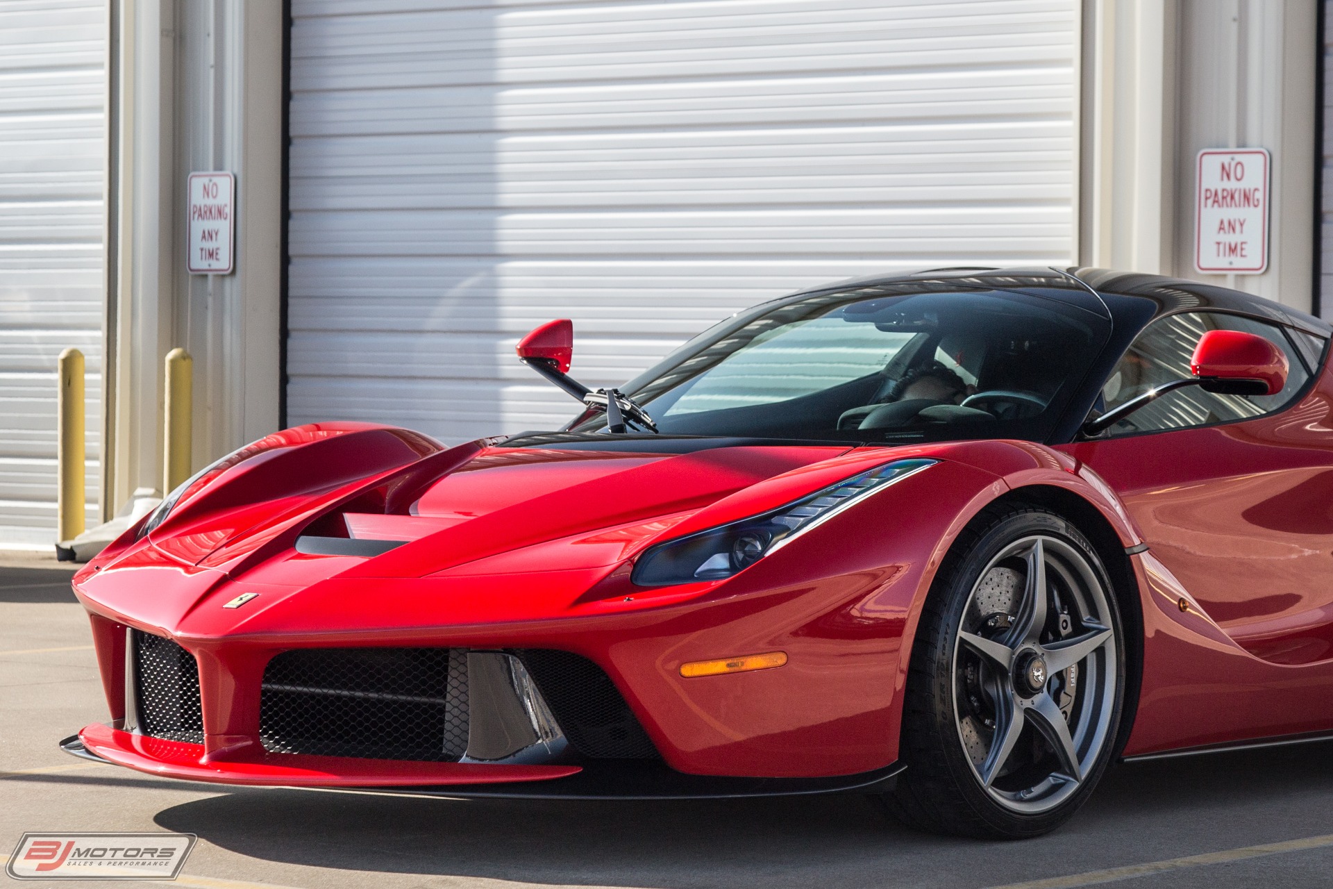 Used-2014-Ferrari-LaFerrari