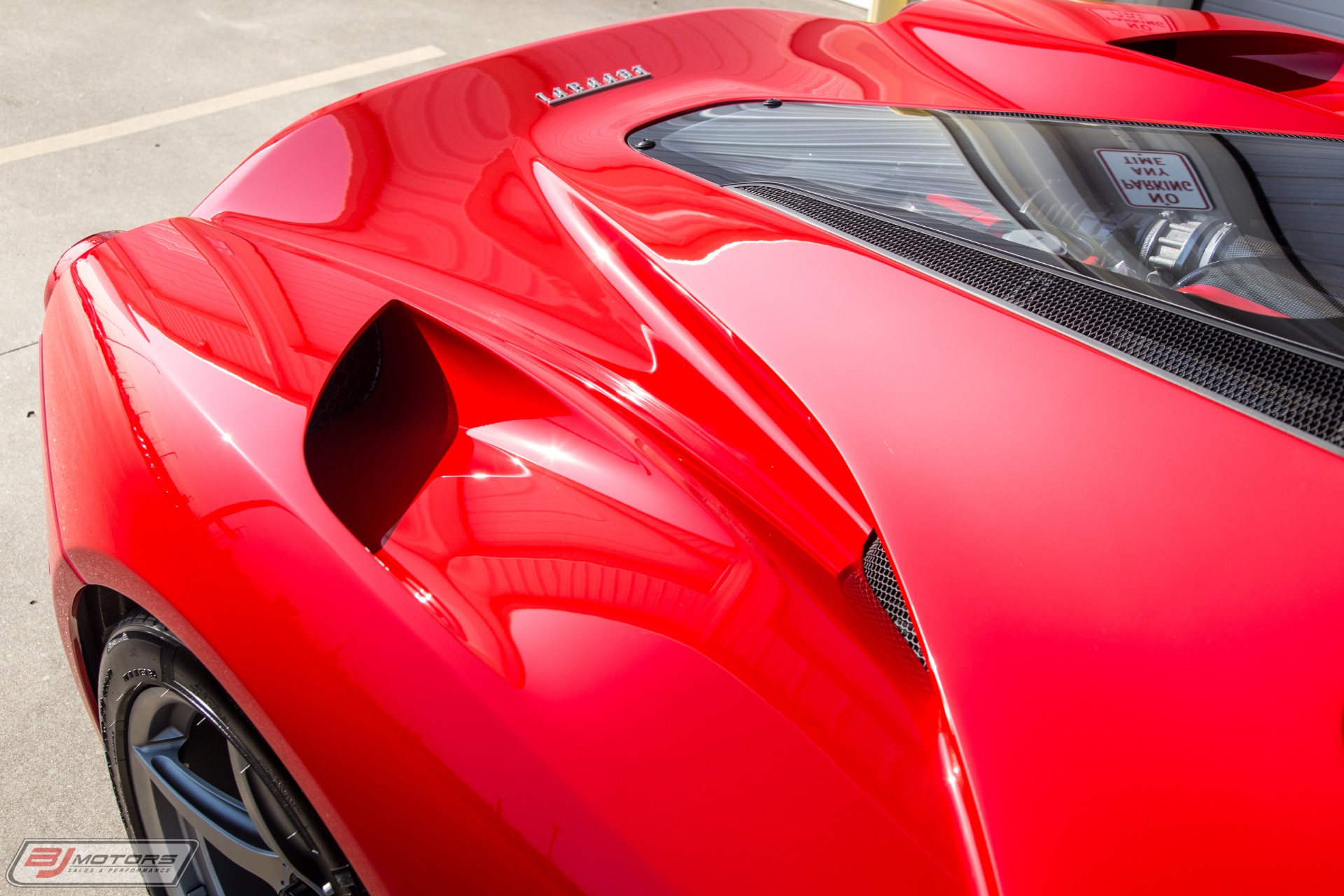 Used-2014-Ferrari-LaFerrari