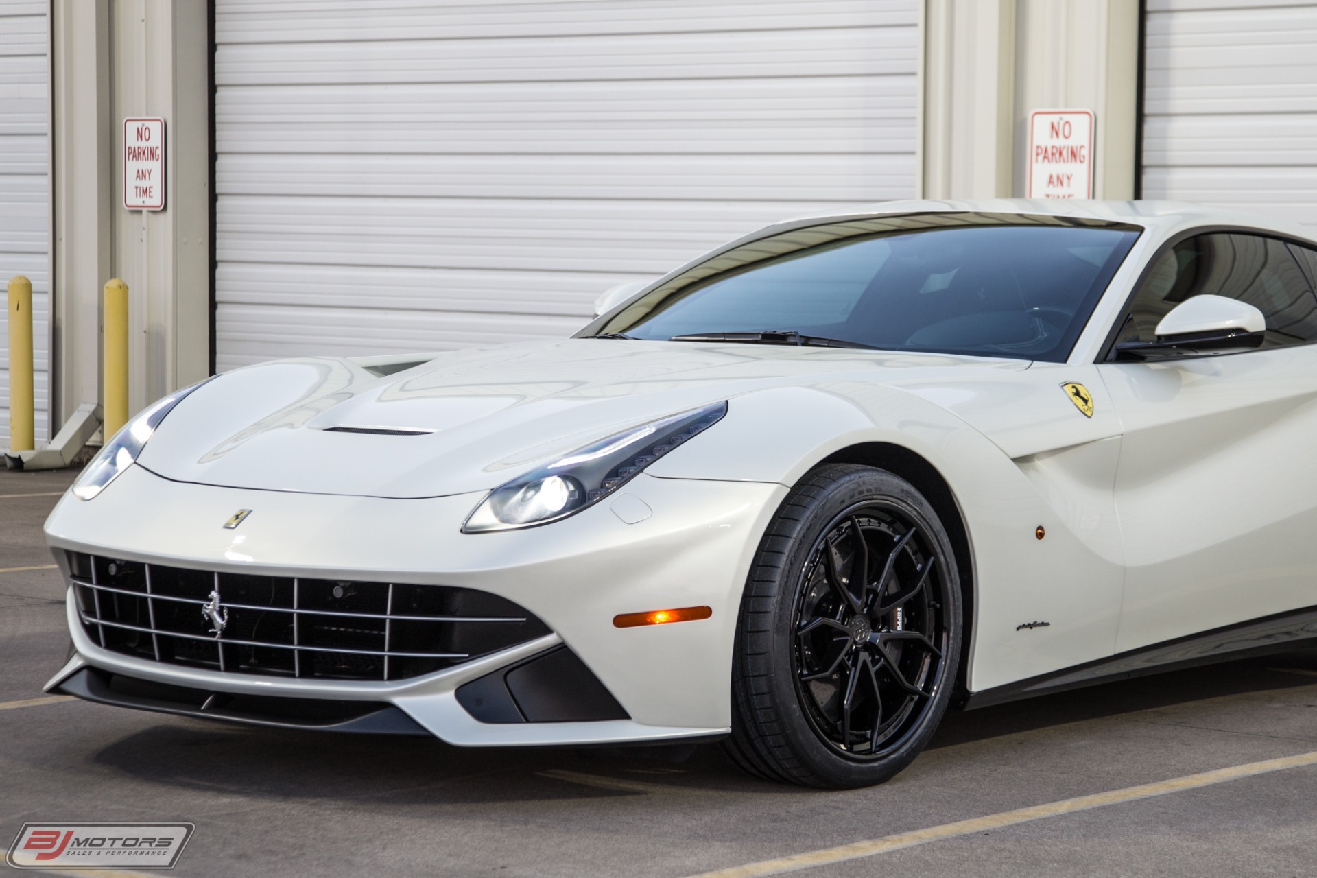 Used-2014-Ferrari-F12-Berlinetta