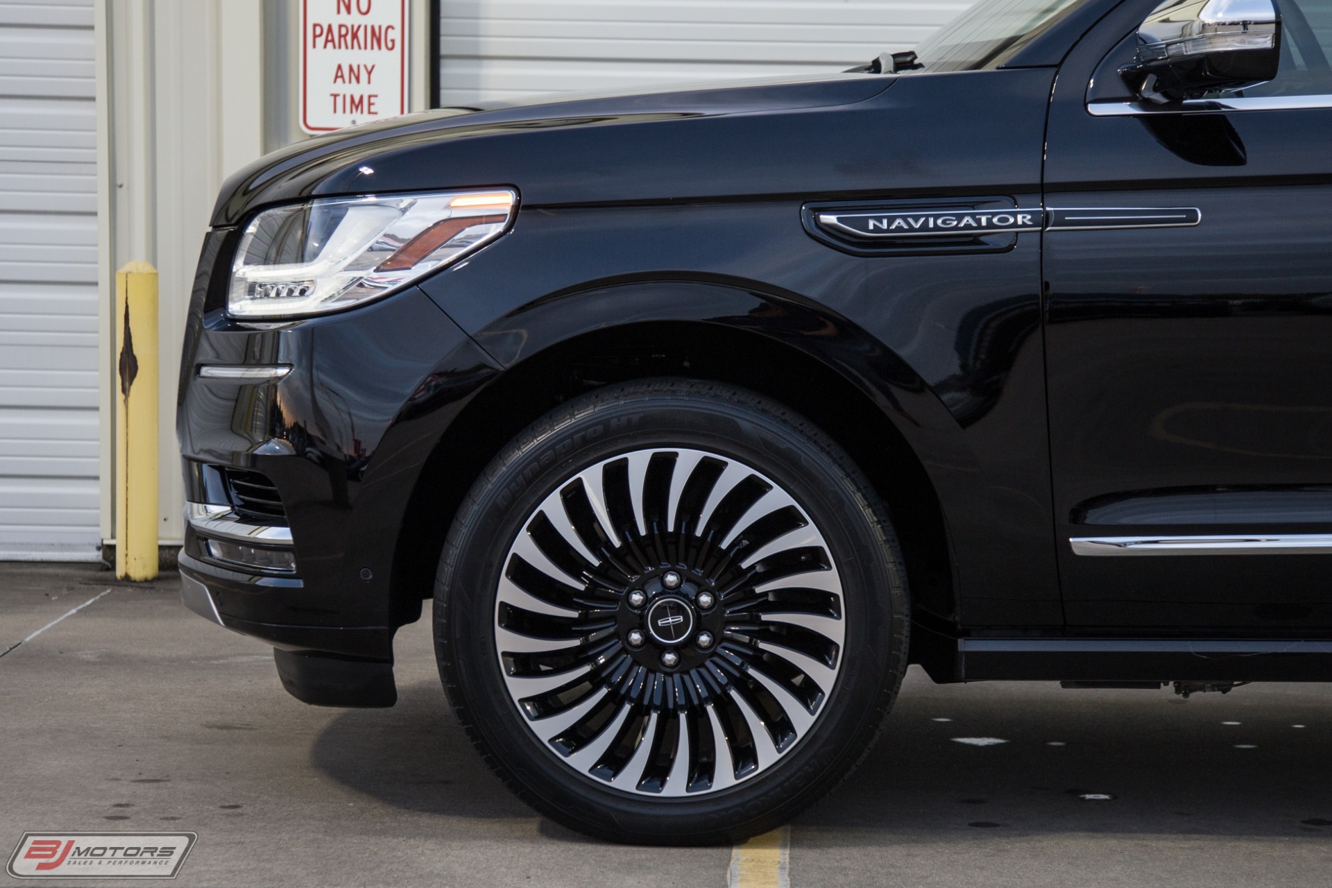 Used-2018-Lincoln-Navigator-Black-Label