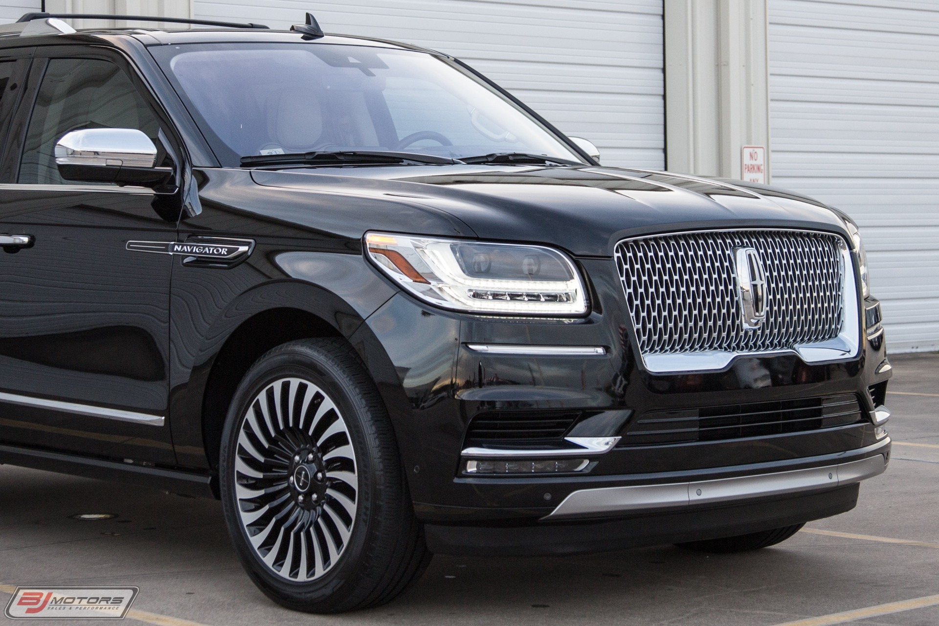 Used-2018-Lincoln-Navigator-Black-Label