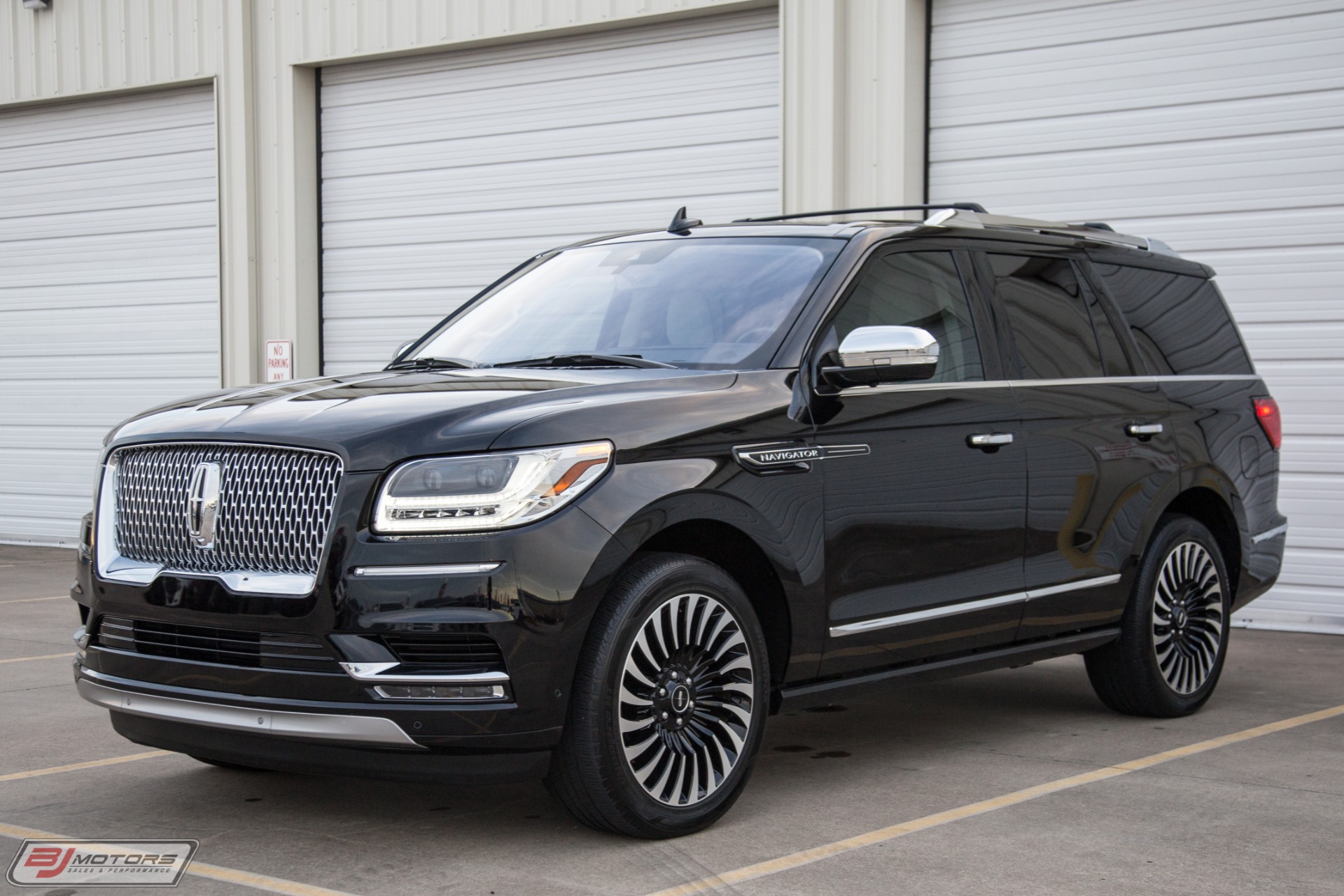 Used-2018-Lincoln-Navigator-Black-Label