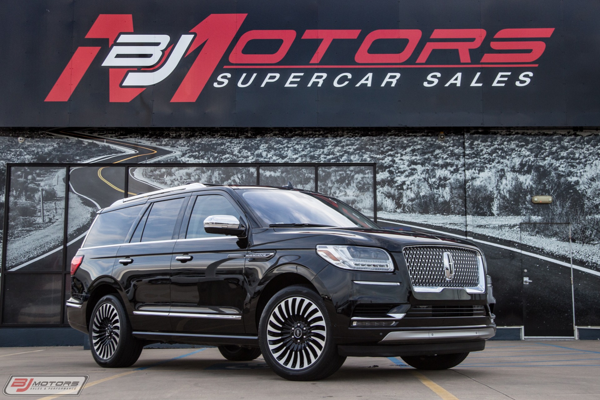 Used-2018-Lincoln-Navigator-Black-Label