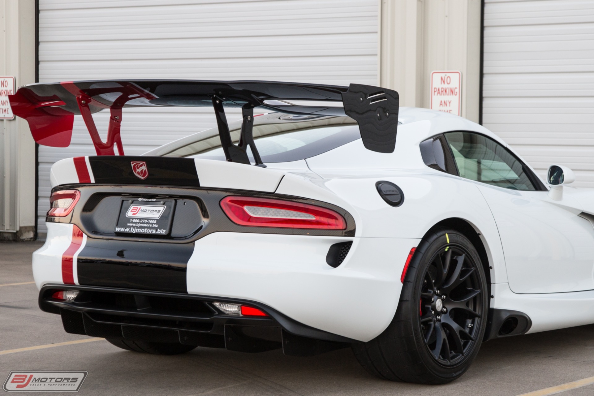 Used-2016-Dodge-Viper-ACR-Extreme