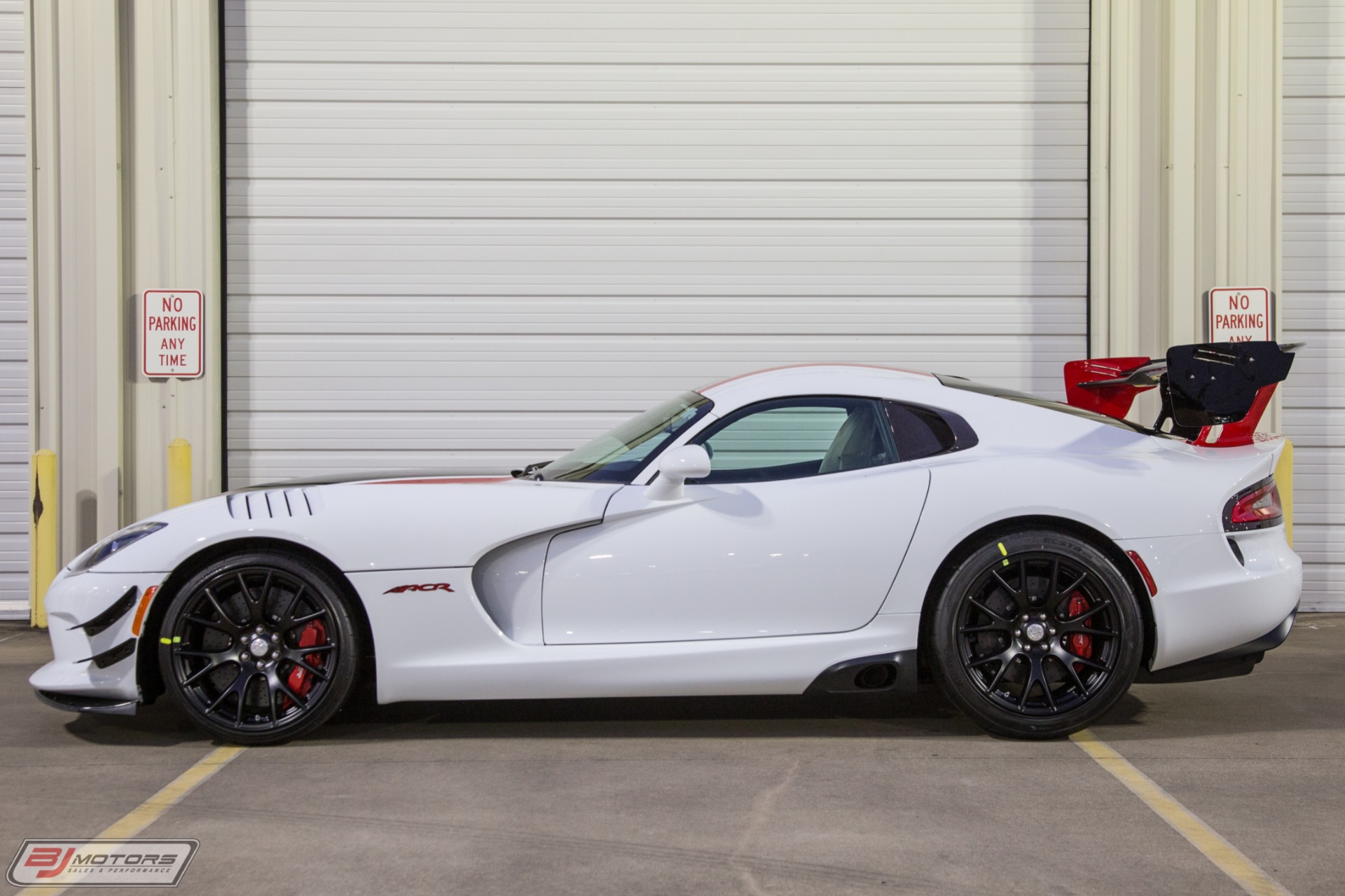 Used-2016-Dodge-Viper-ACR-Extreme