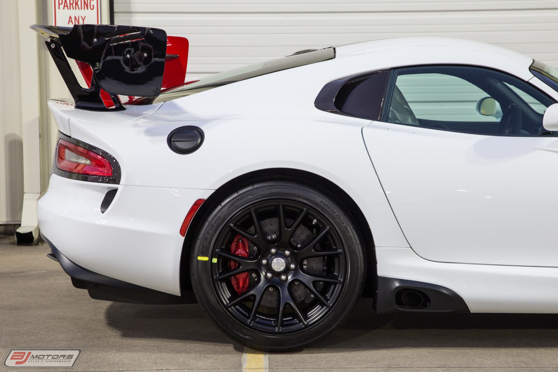 Used-2016-Dodge-Viper-ACR-Extreme